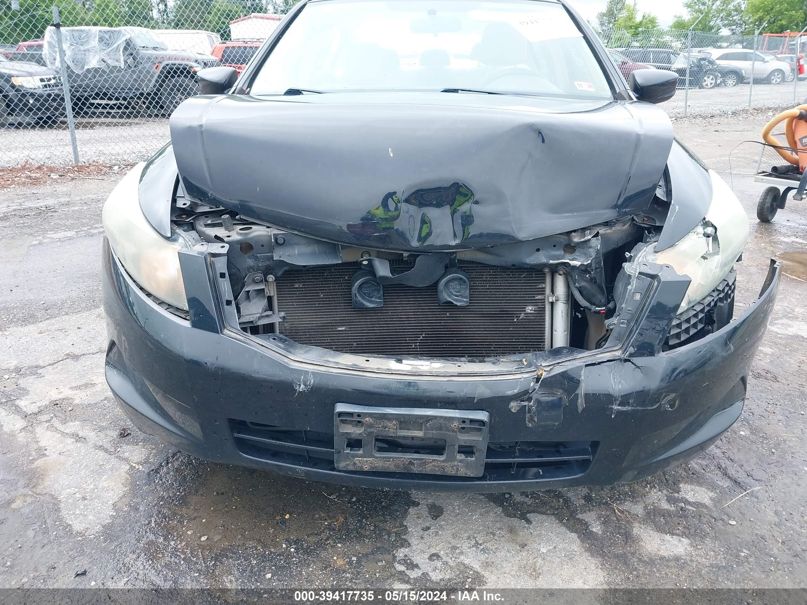 Photo 5 VIN: 1HGCP26498A115380 - HONDA ACCORD 