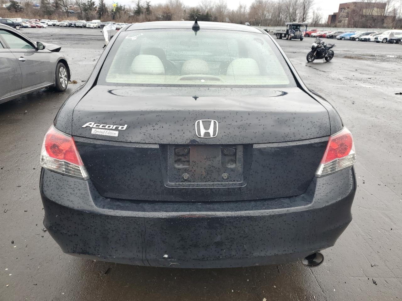 Photo 5 VIN: 1HGCP26499A010484 - HONDA ACCORD 