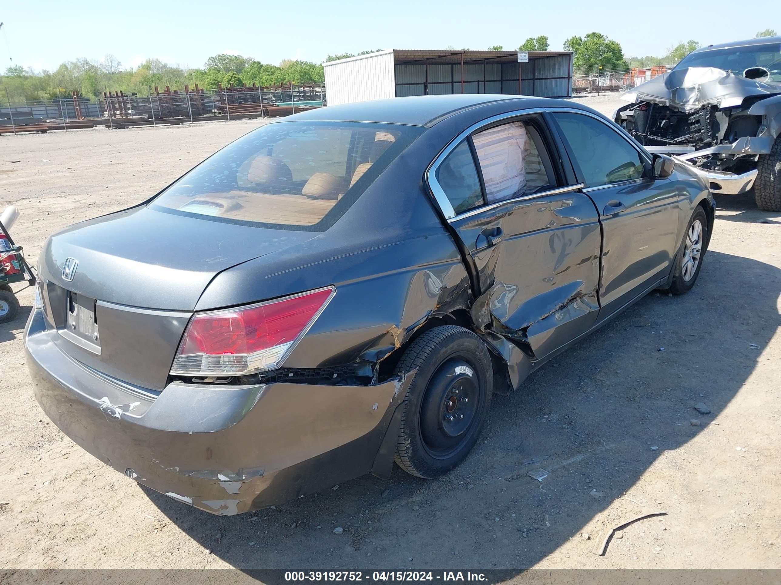 Photo 5 VIN: 1HGCP26499A098307 - HONDA ACCORD 