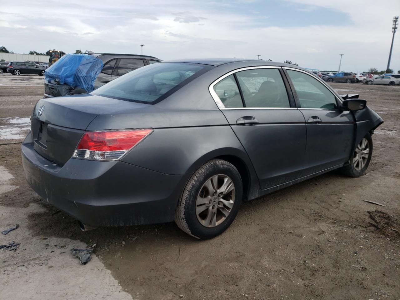 Photo 2 VIN: 1HGCP26499A103358 - HONDA ACCORD 