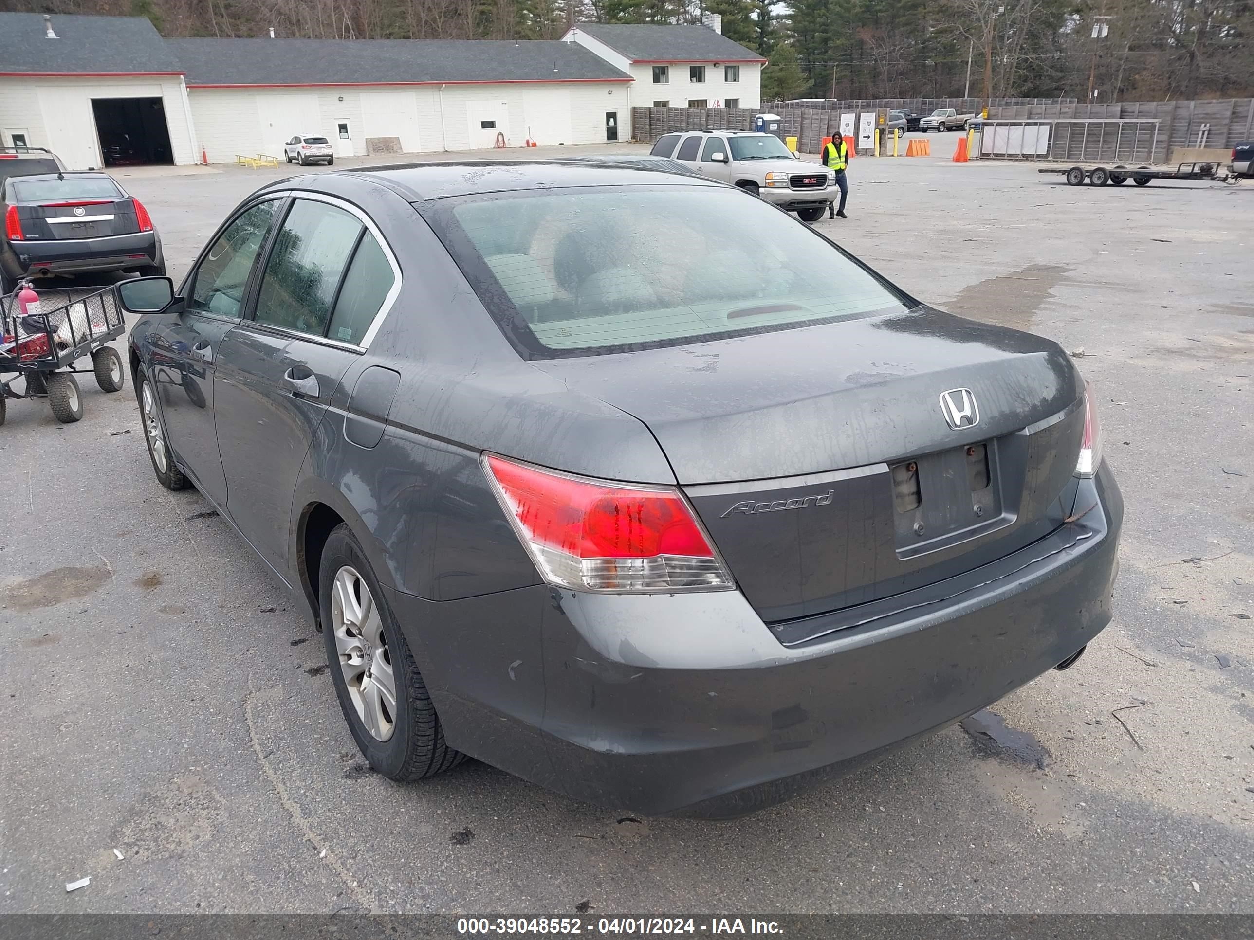 Photo 2 VIN: 1HGCP26499A201838 - HONDA ACCORD 