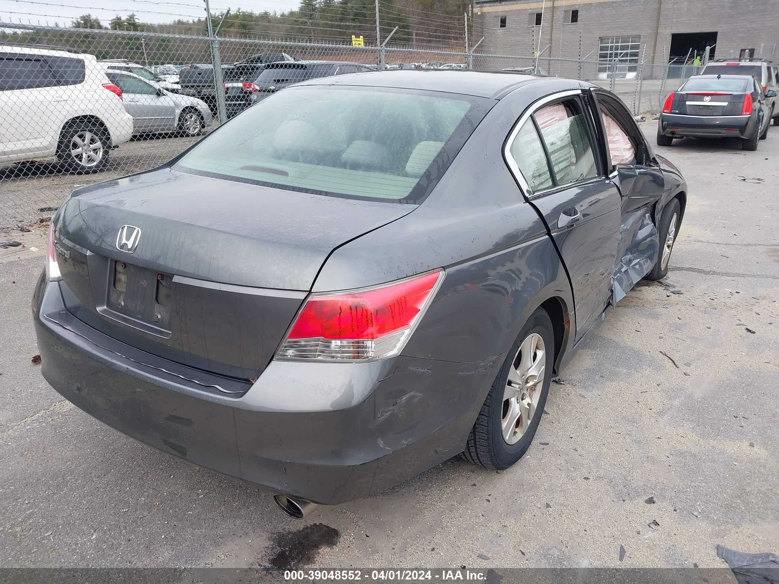 Photo 3 VIN: 1HGCP26499A201838 - HONDA ACCORD 