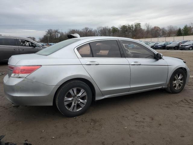 Photo 2 VIN: 1HGCP264X9A132044 - HONDA ACCORD LXP 