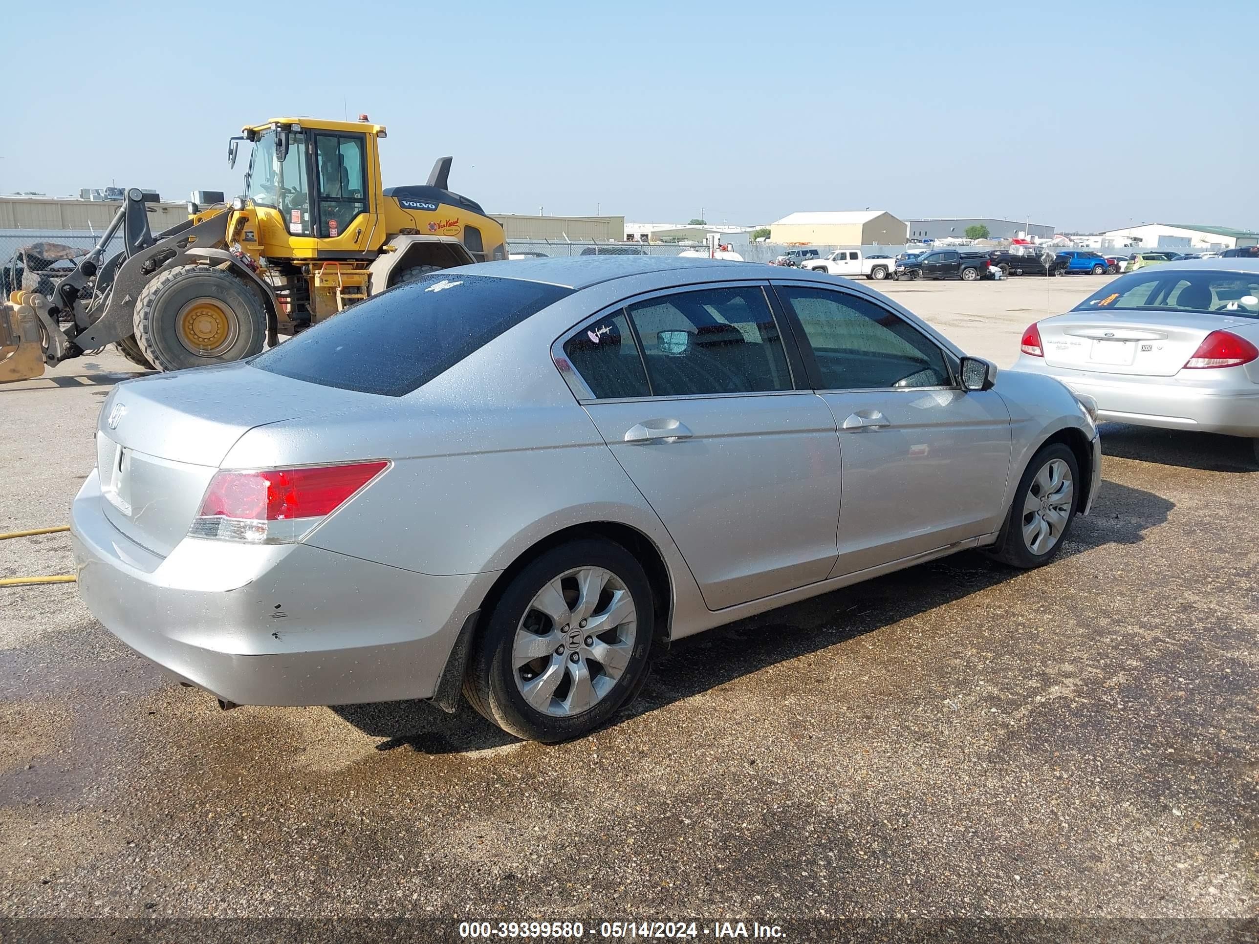 Photo 3 VIN: 1HGCP26709A165497 - HONDA ACCORD 