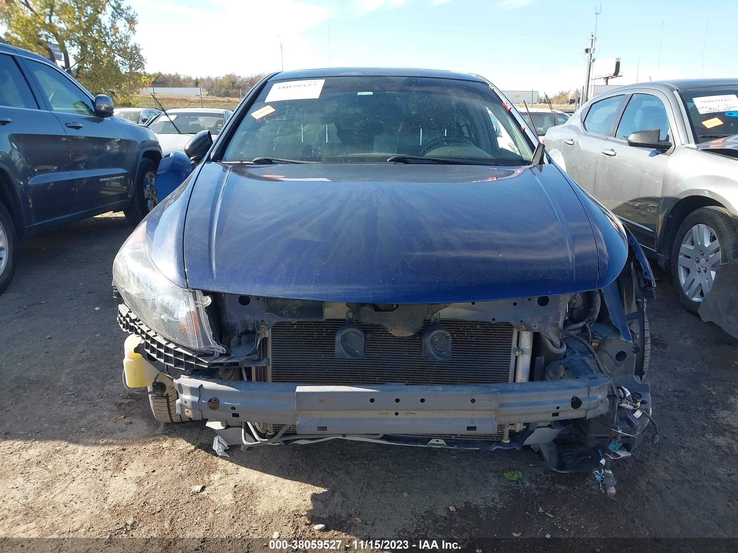 Photo 12 VIN: 1HGCP26718A029409 - HONDA ACCORD 