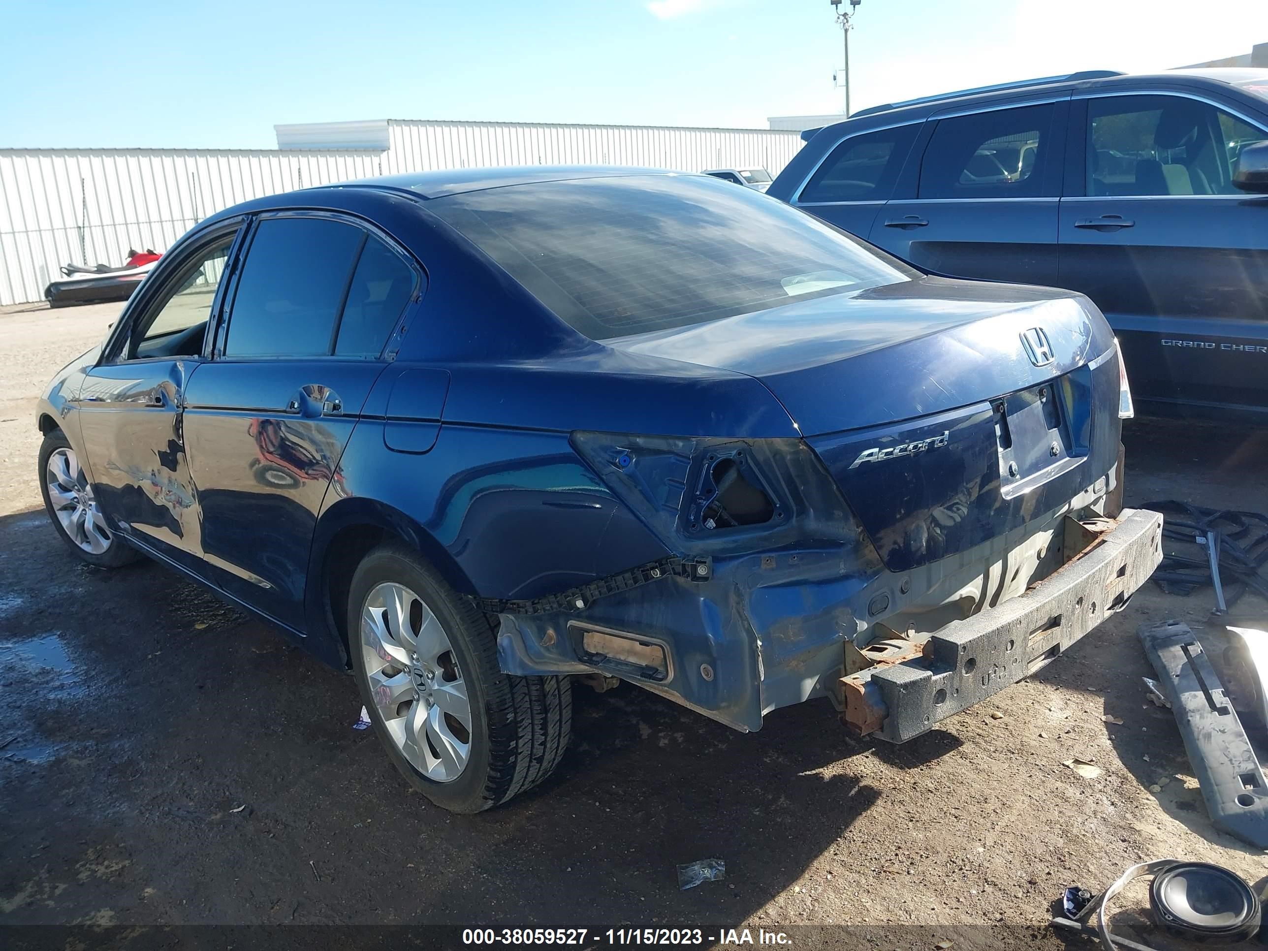 Photo 2 VIN: 1HGCP26718A029409 - HONDA ACCORD 