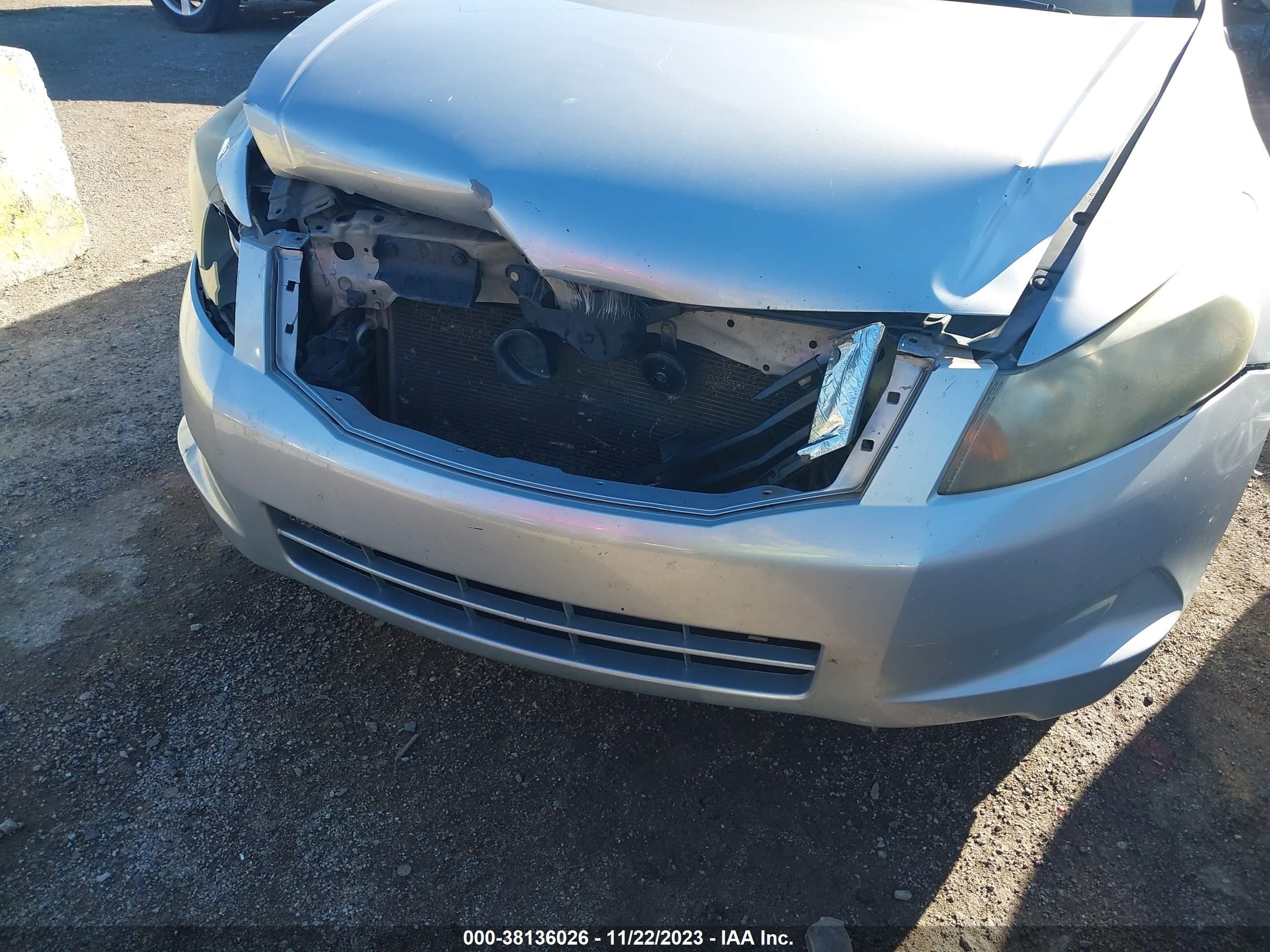 Photo 5 VIN: 1HGCP26718A127579 - HONDA ACCORD 