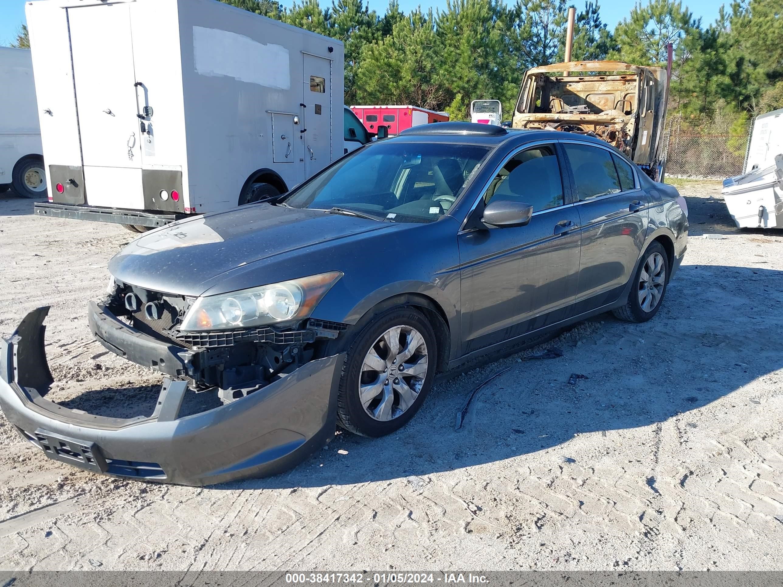 Photo 1 VIN: 1HGCP26729A099048 - HONDA ACCORD 