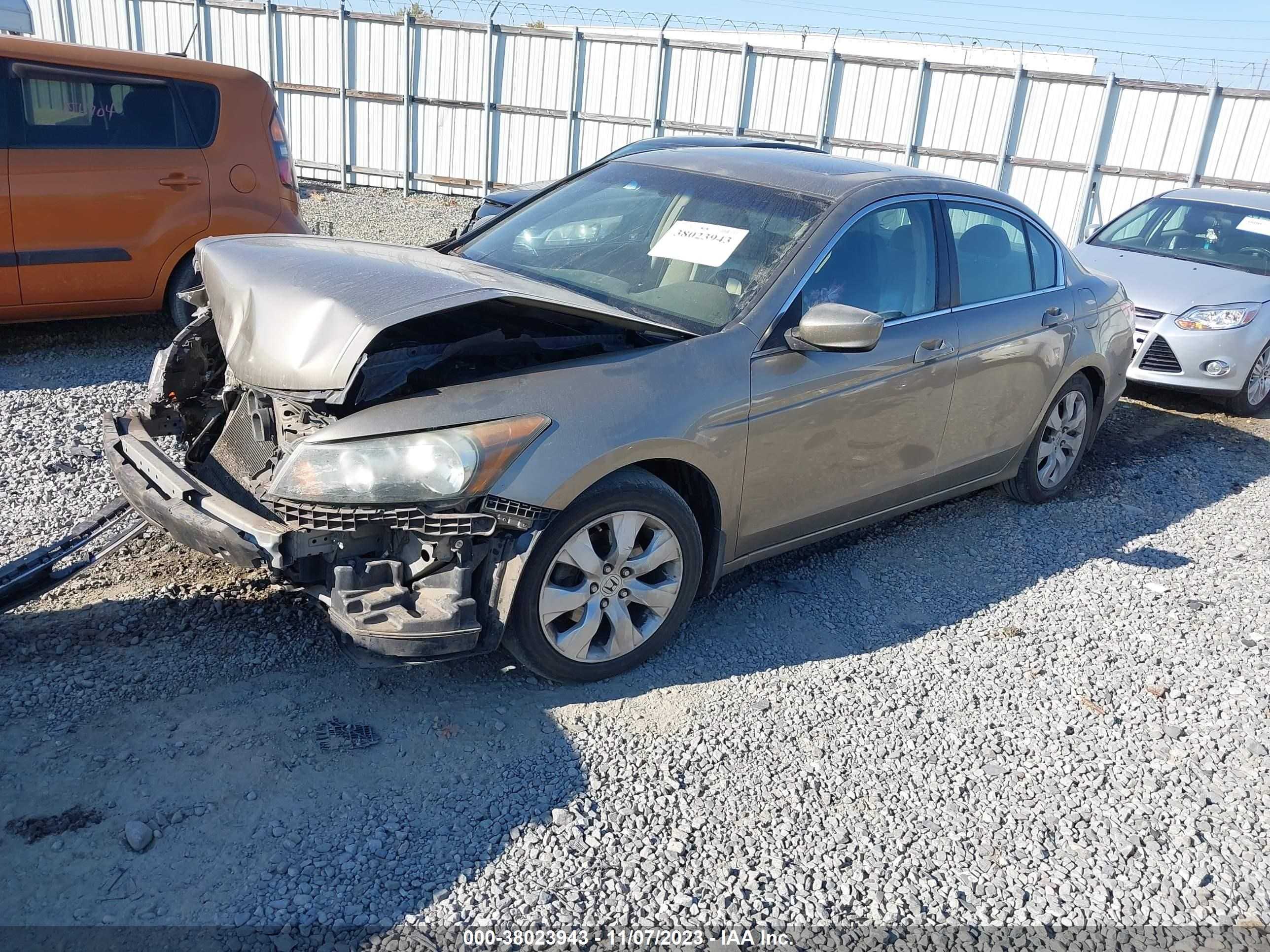 Photo 1 VIN: 1HGCP26729A139659 - HONDA ACCORD 