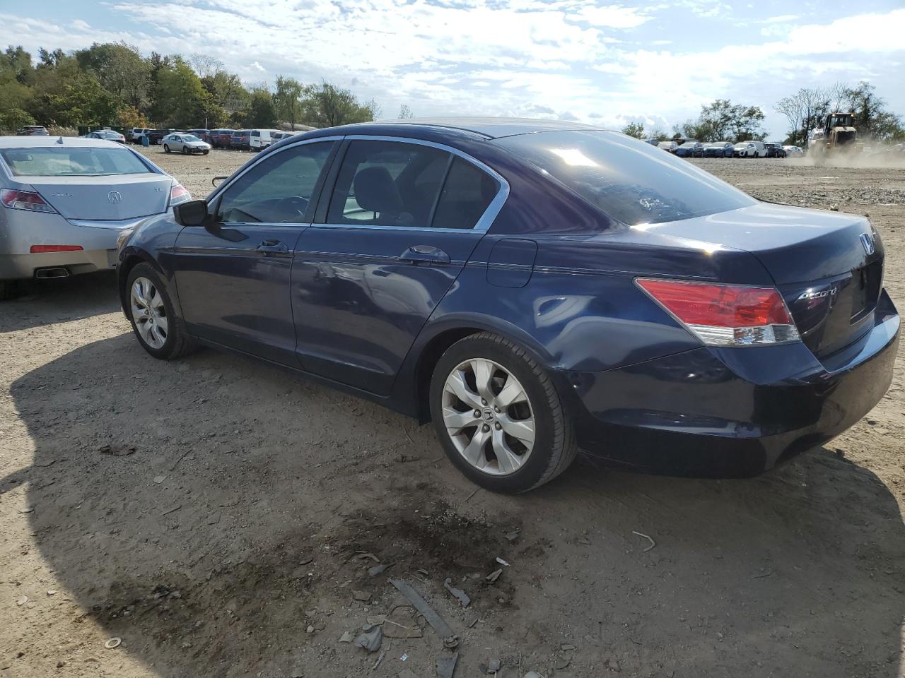 Photo 1 VIN: 1HGCP26738A096304 - HONDA ACCORD 