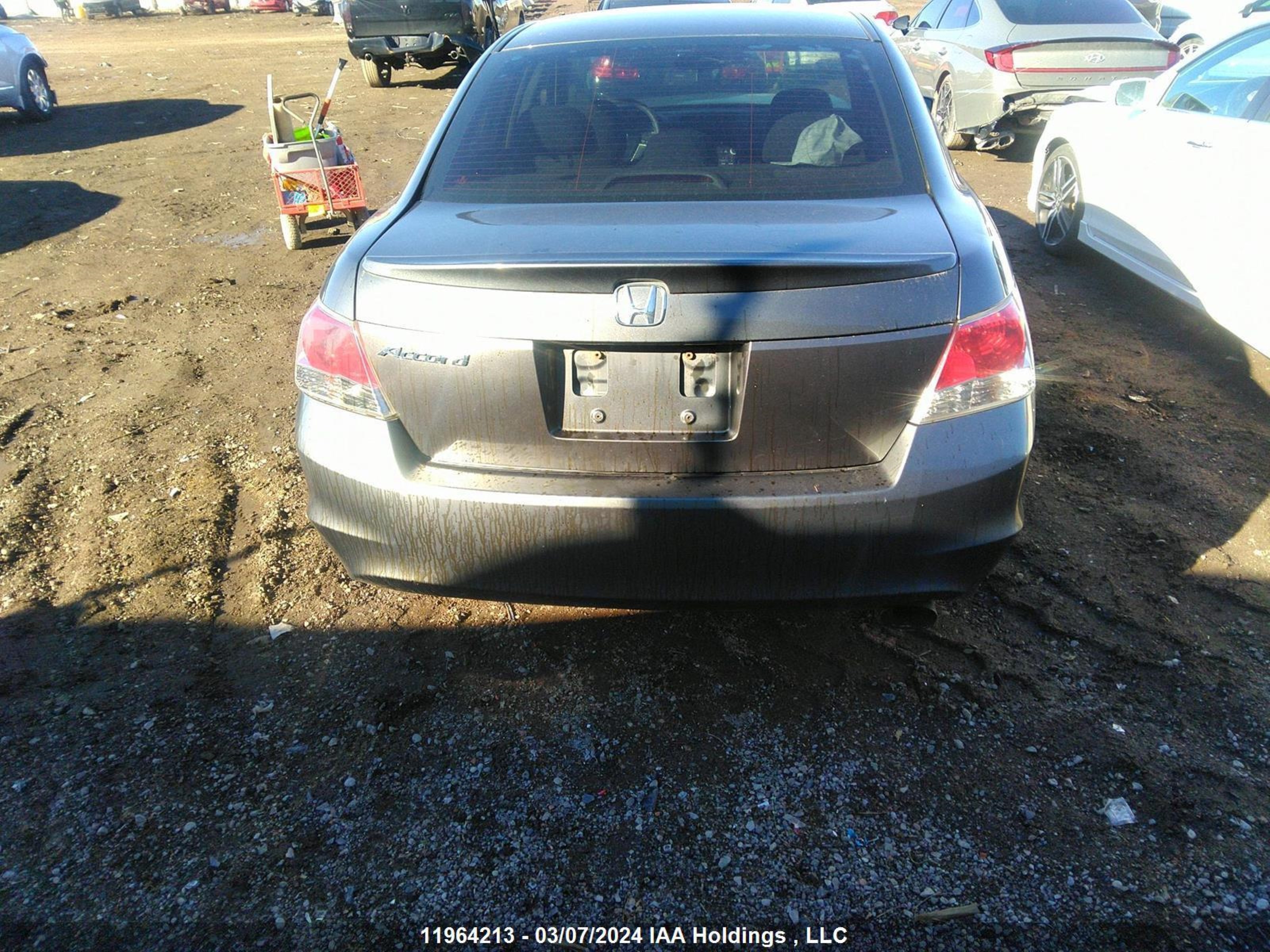 Photo 15 VIN: 1HGCP26738A807631 - HONDA ACCORD 