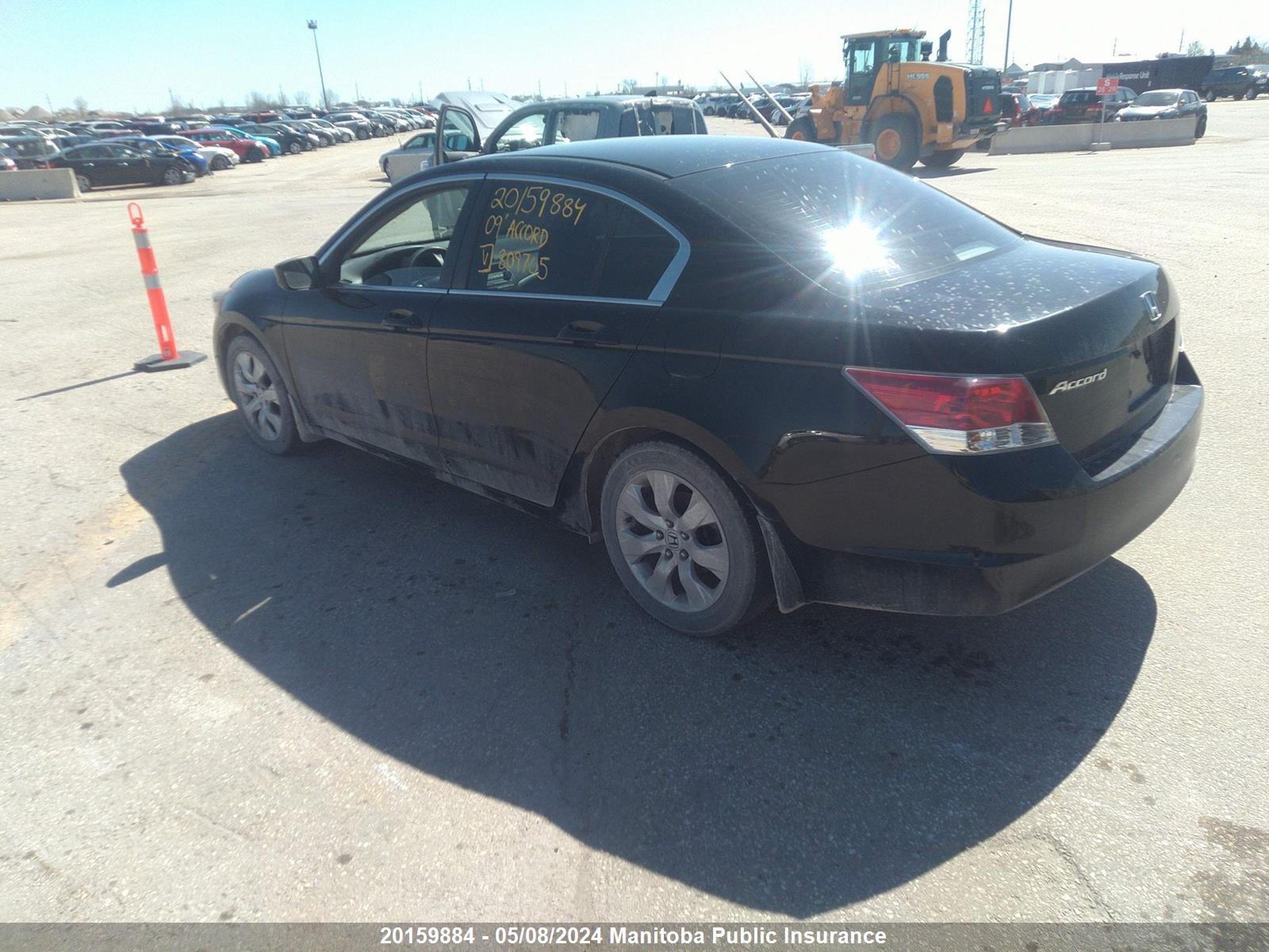 Photo 2 VIN: 1HGCP26739A809705 - HONDA ACCORD 