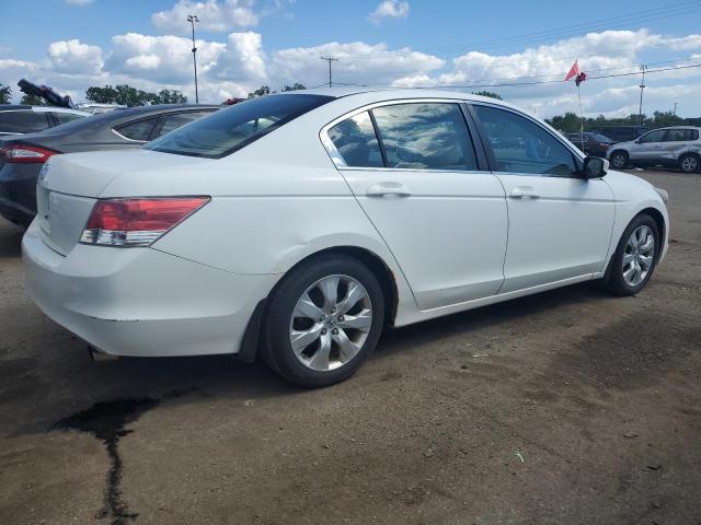 Photo 2 VIN: 1HGCP26768A125827 - HONDA ACCORD EX 