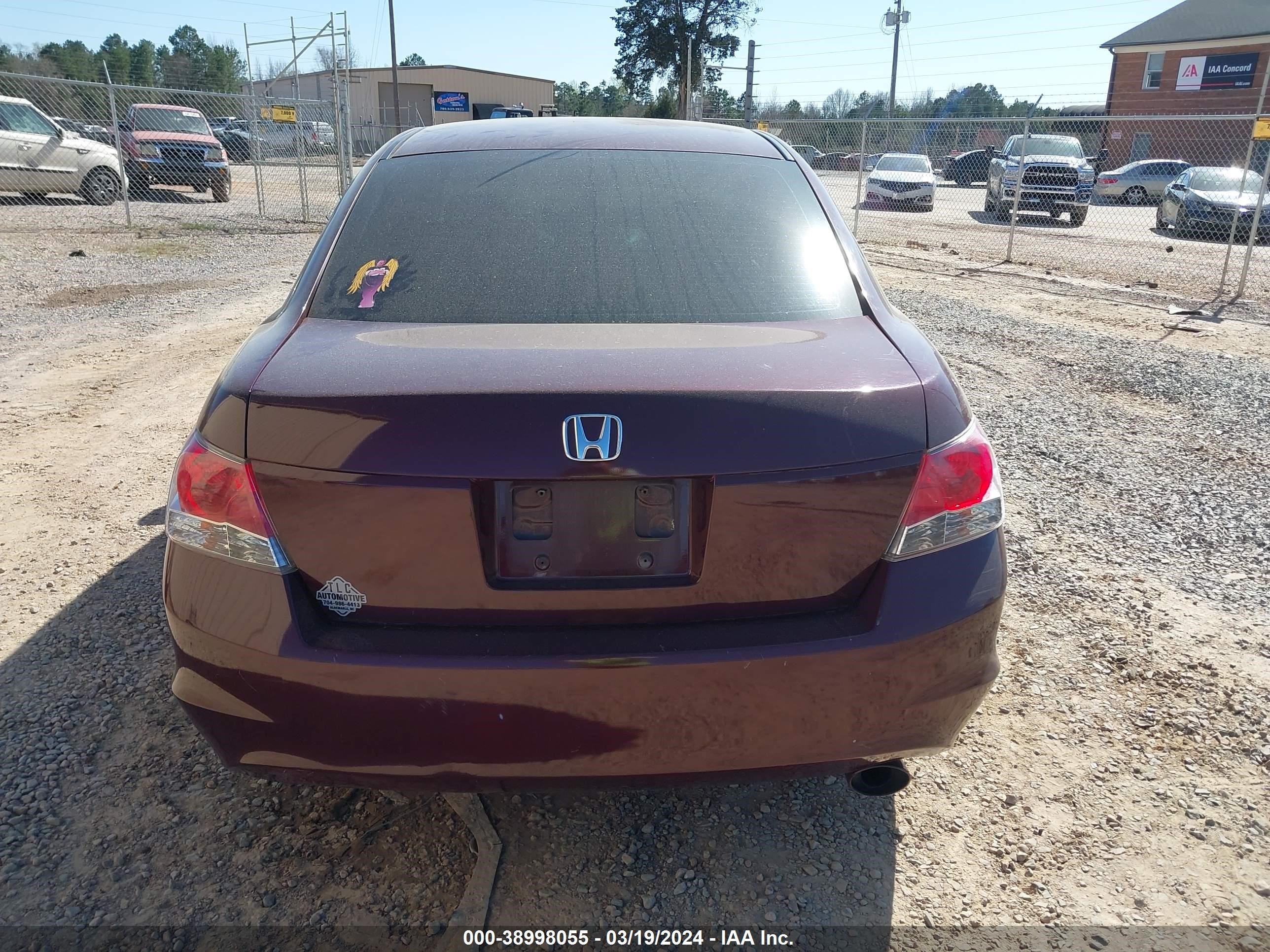 Photo 16 VIN: 1HGCP26768A135550 - HONDA ACCORD 