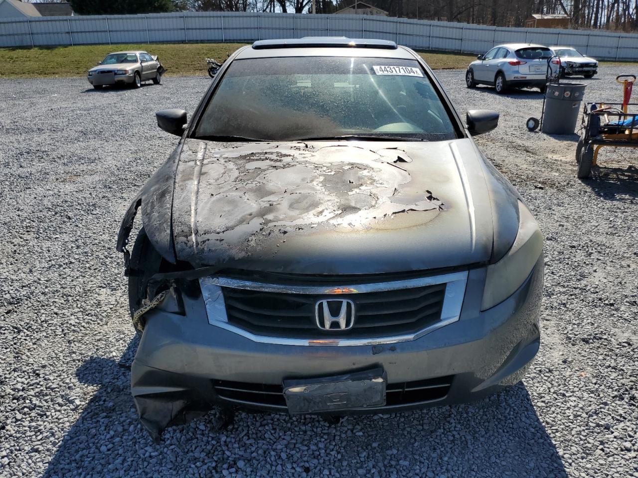 Photo 4 VIN: 1HGCP26769A053593 - HONDA ACCORD 