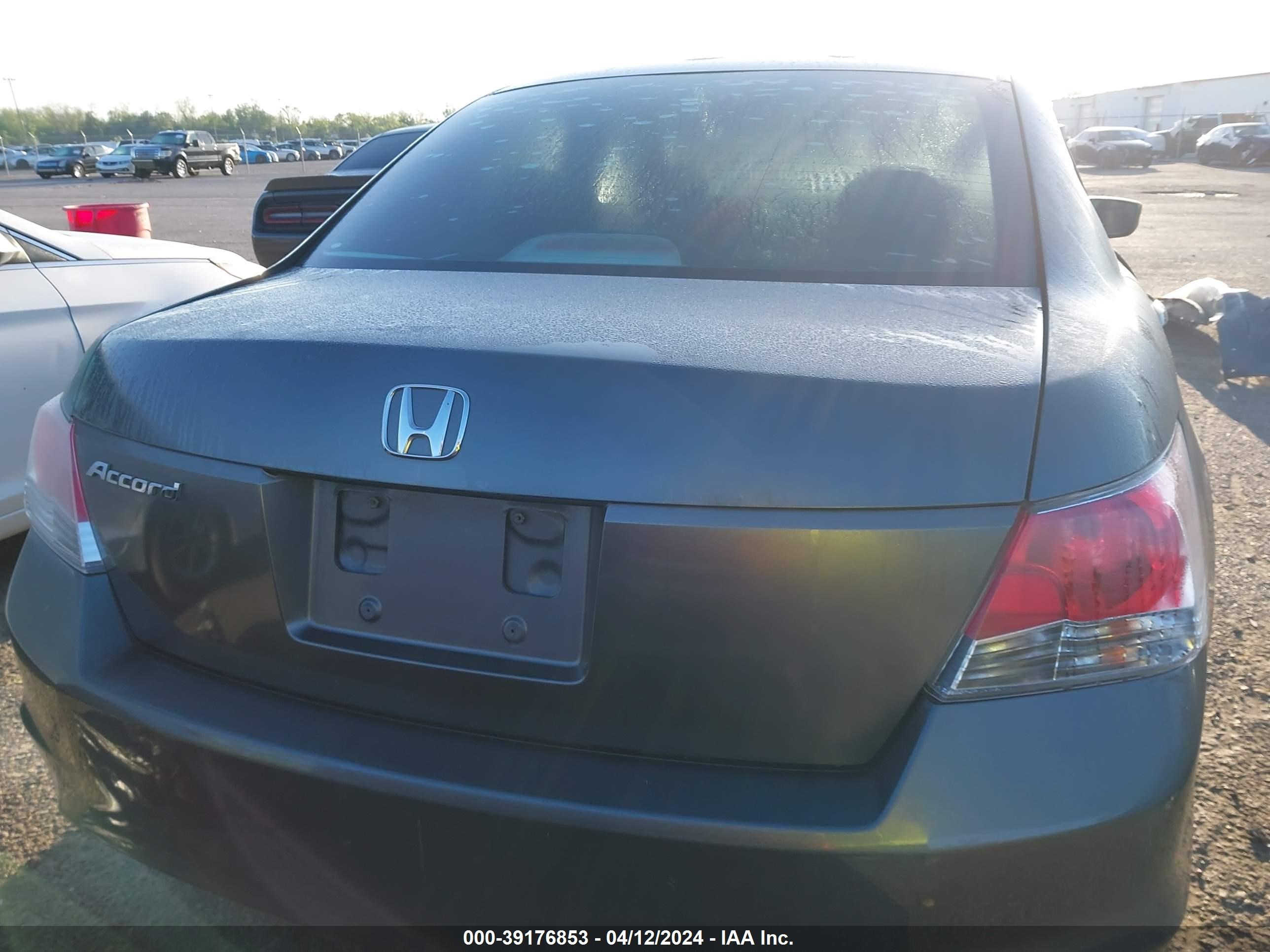 Photo 16 VIN: 1HGCP26769A129264 - HONDA ACCORD 