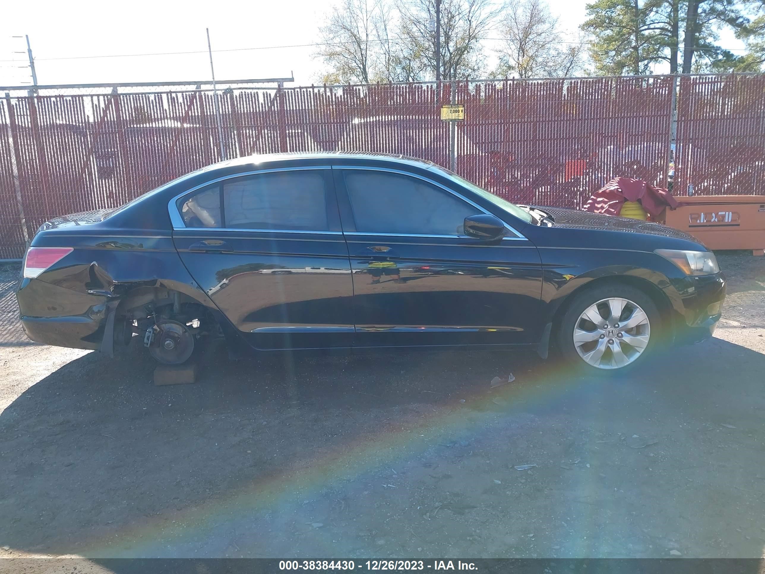 Photo 11 VIN: 1HGCP26779A115955 - HONDA ACCORD 