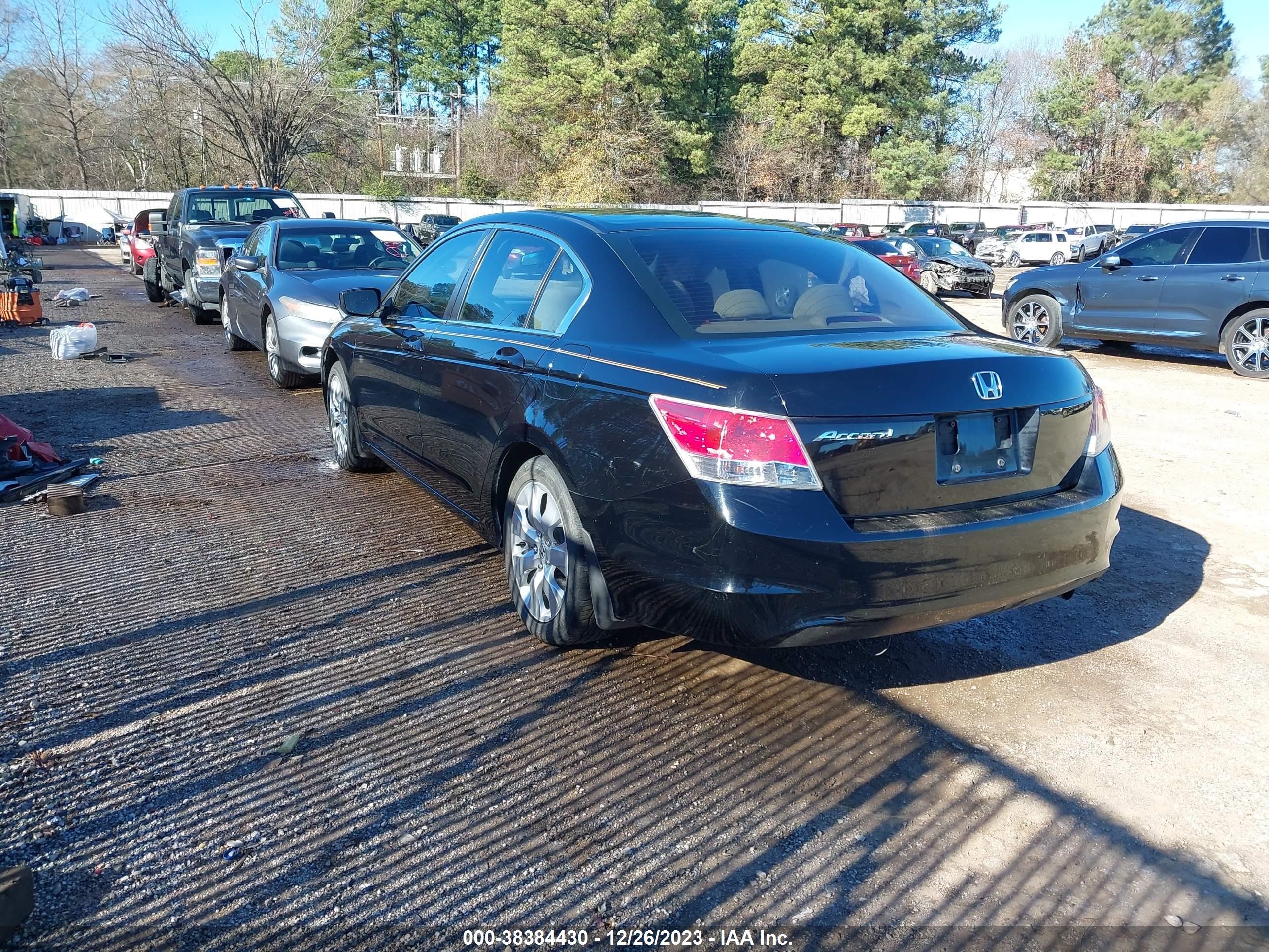 Photo 2 VIN: 1HGCP26779A115955 - HONDA ACCORD 