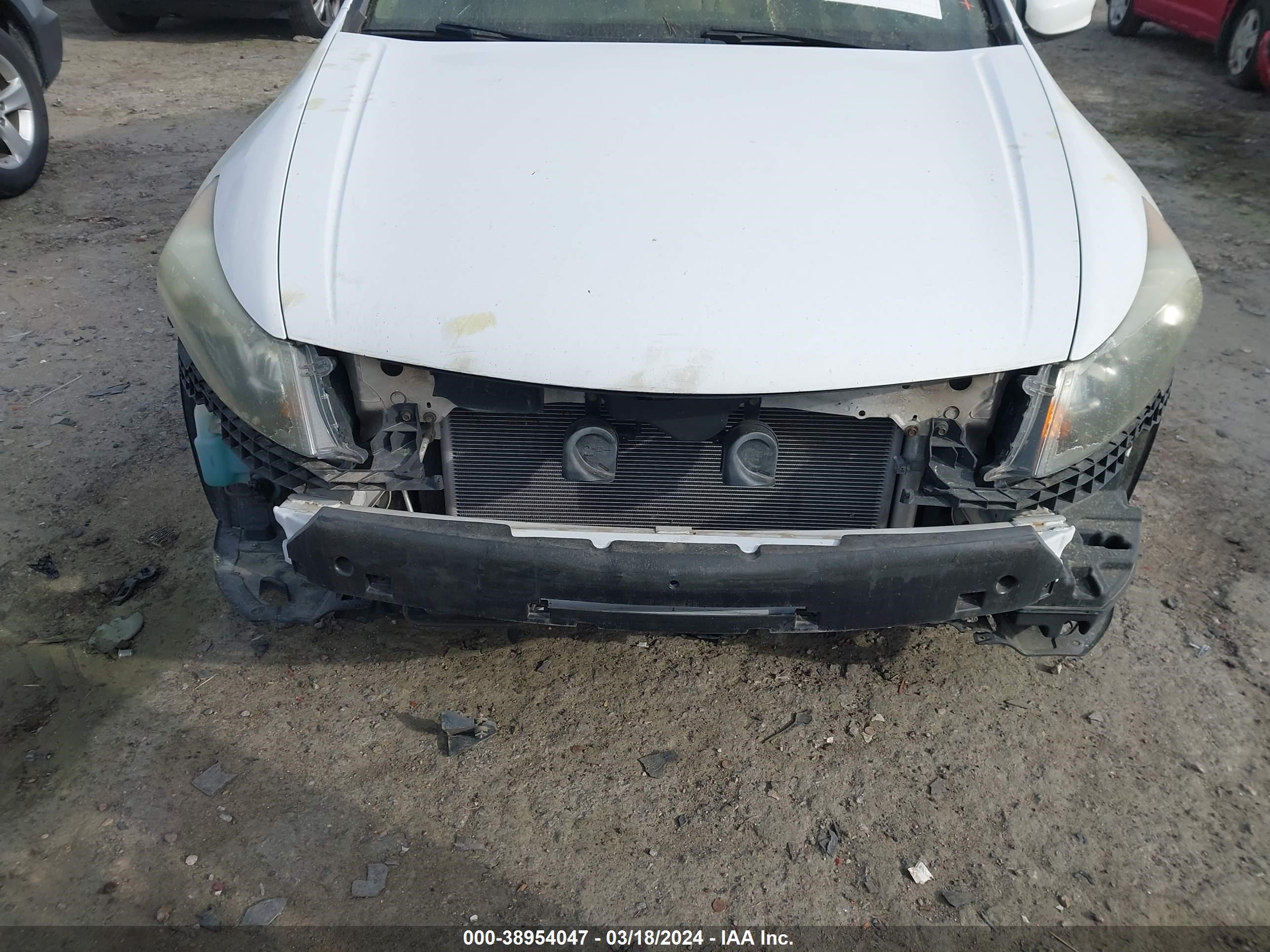 Photo 5 VIN: 1HGCP26788A006354 - HONDA ACCORD 