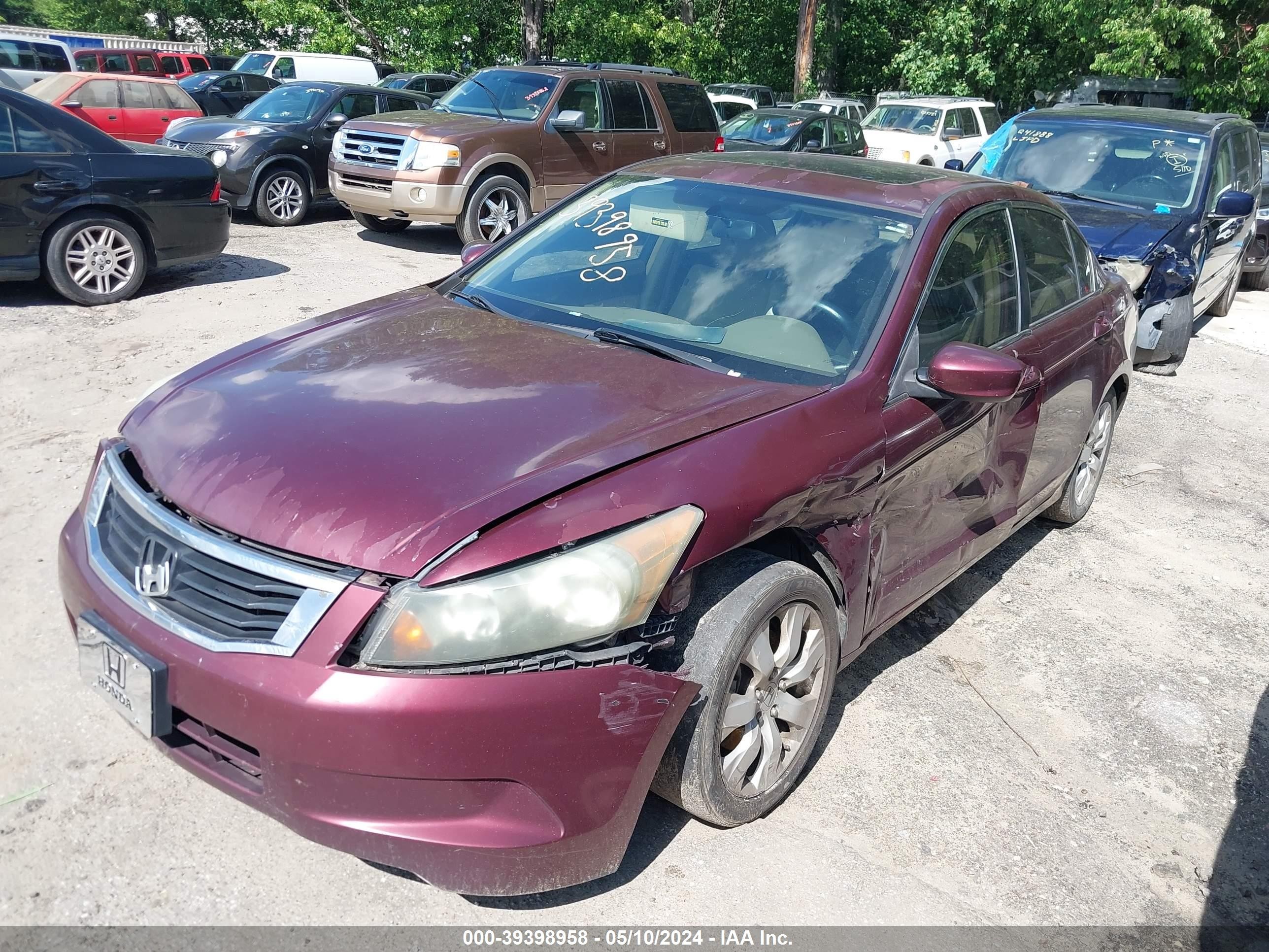 Photo 1 VIN: 1HGCP26798A105619 - HONDA ACCORD 