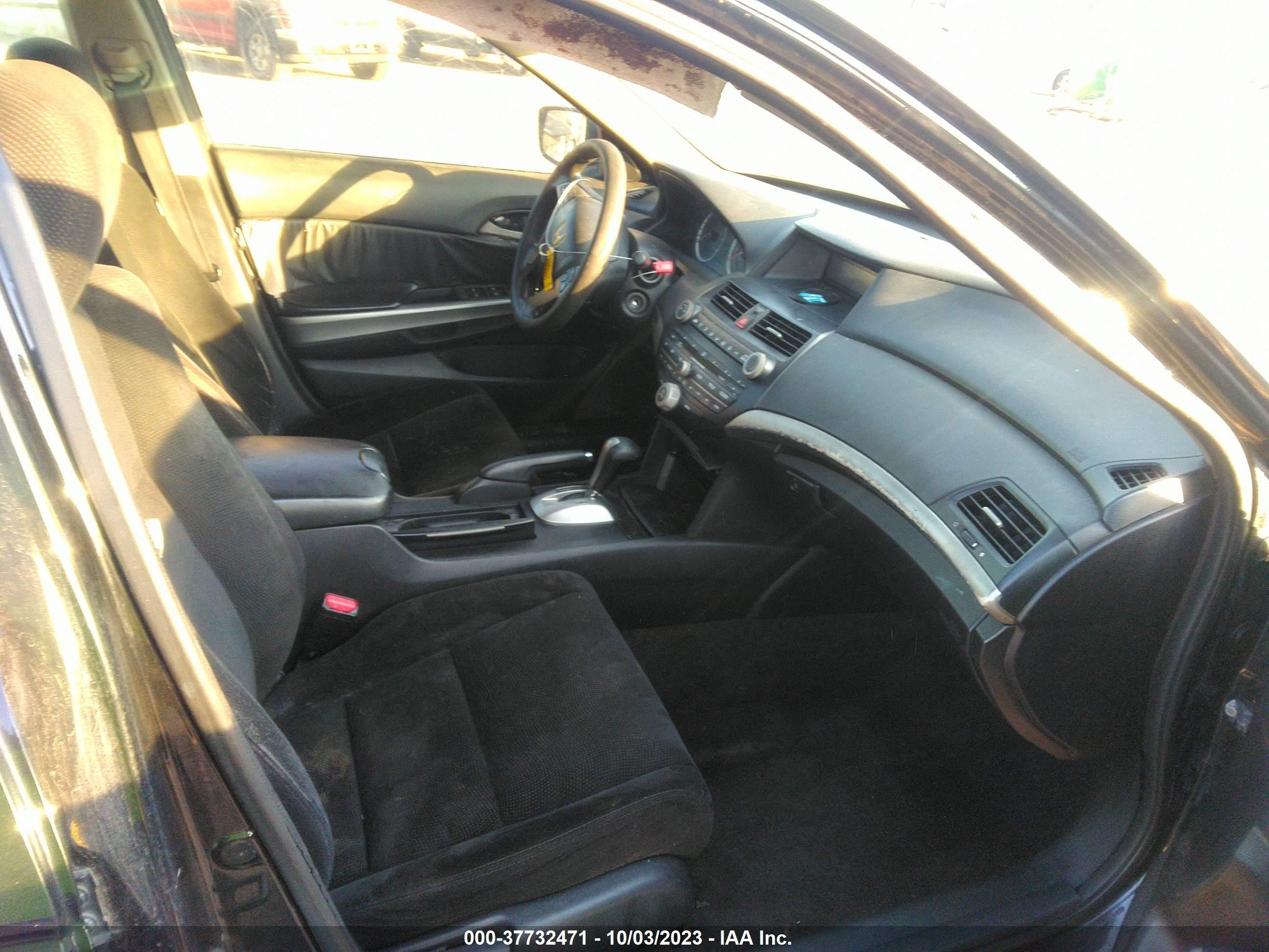 Photo 4 VIN: 1HGCP26799A025495 - HONDA ACCORD 