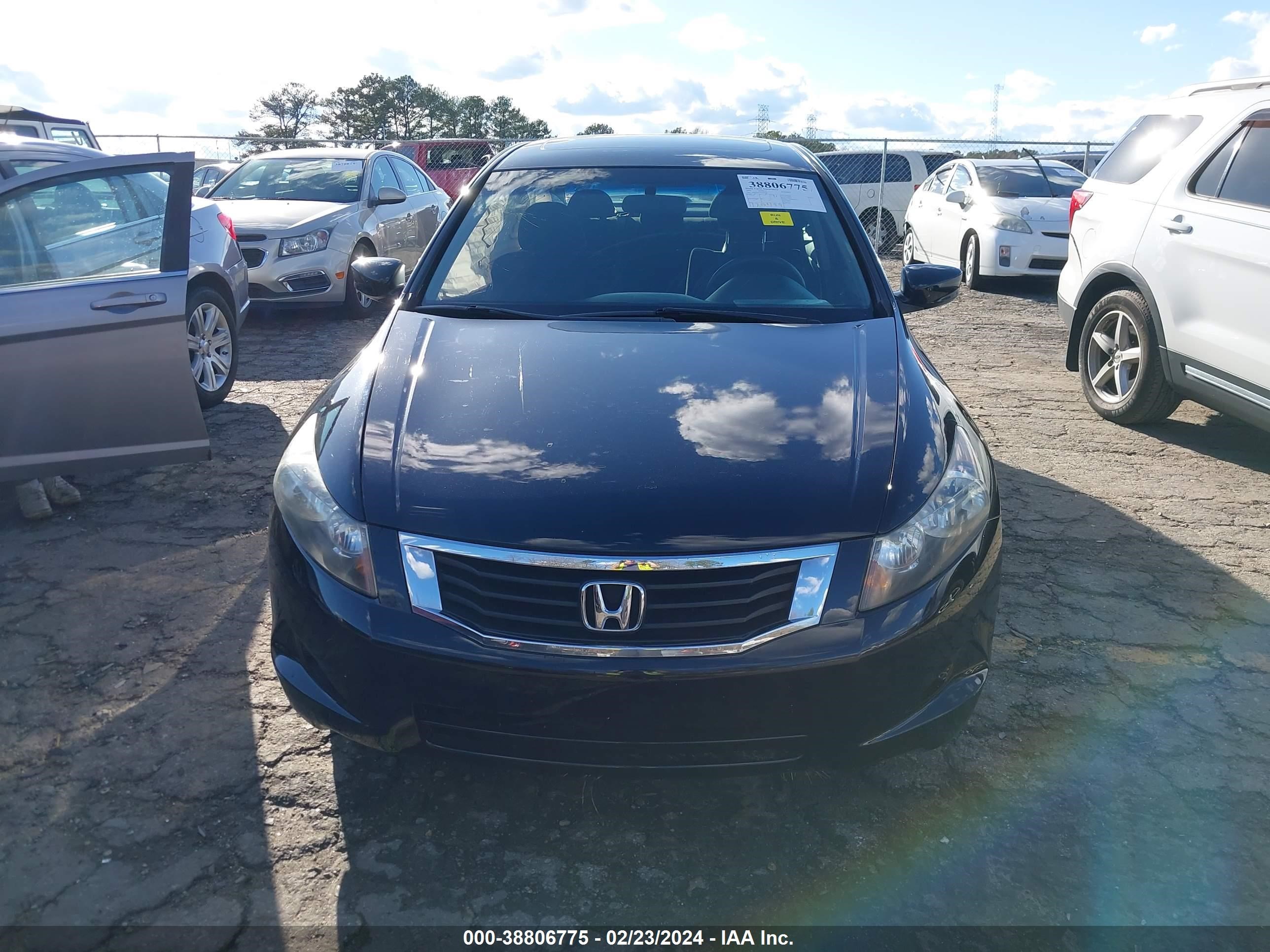 Photo 12 VIN: 1HGCP26799A045021 - HONDA ACCORD 