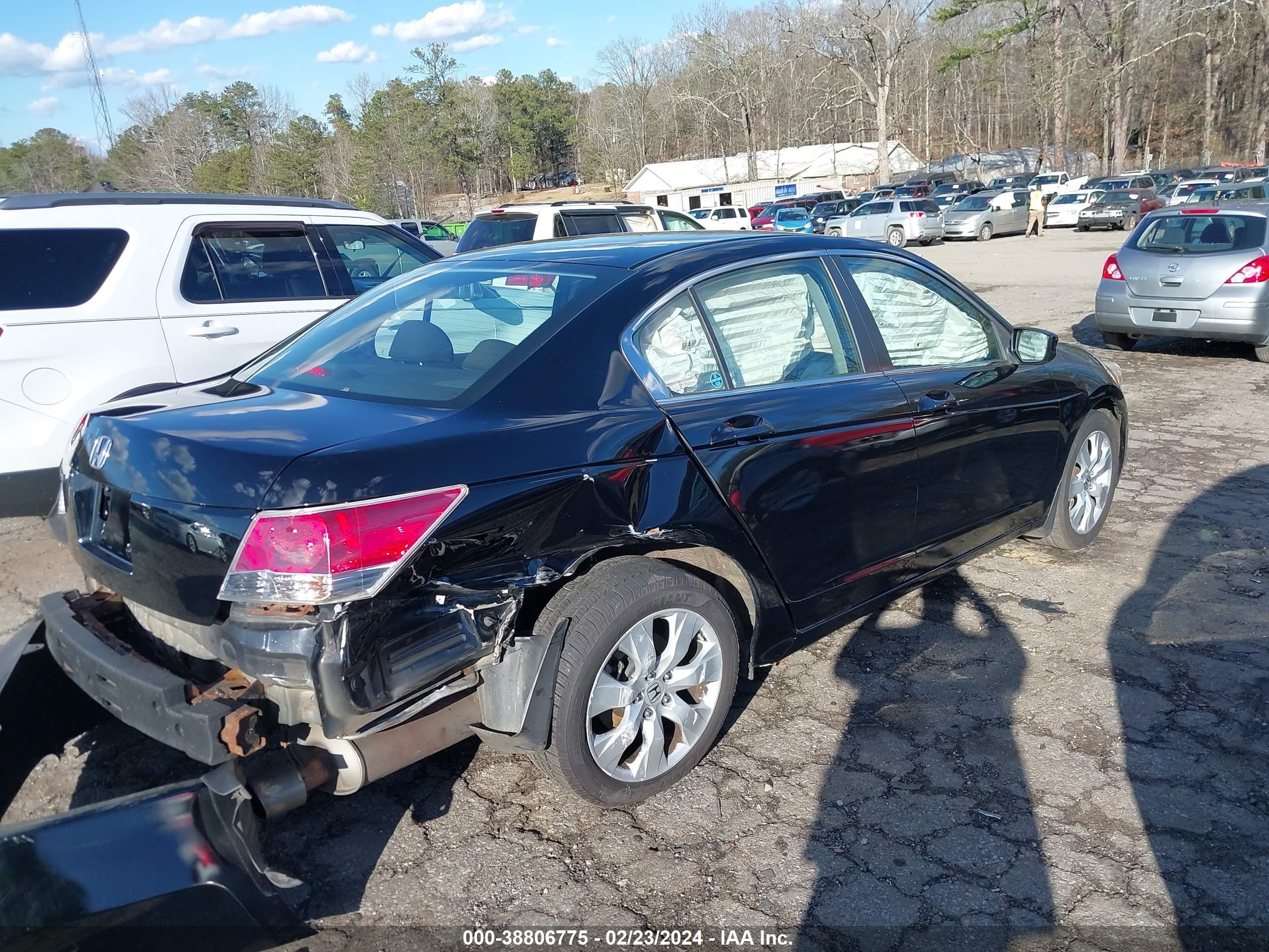 Photo 3 VIN: 1HGCP26799A045021 - HONDA ACCORD 