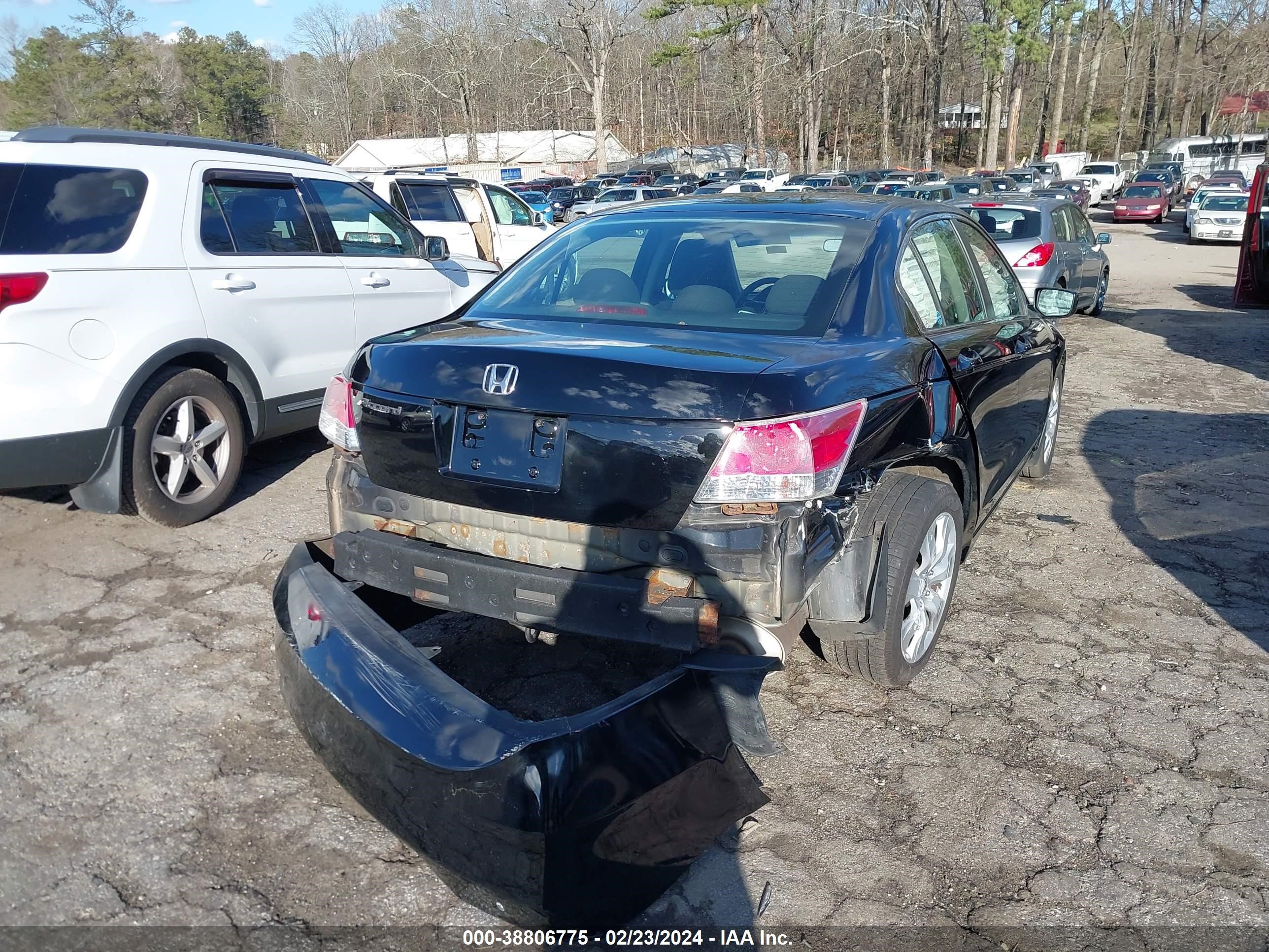 Photo 5 VIN: 1HGCP26799A045021 - HONDA ACCORD 