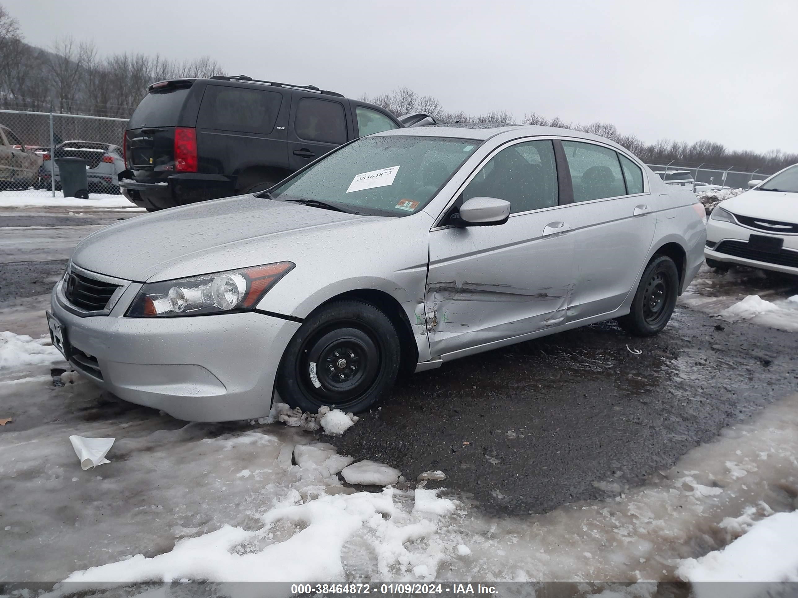 Photo 1 VIN: 1HGCP26799A083834 - HONDA ACCORD 