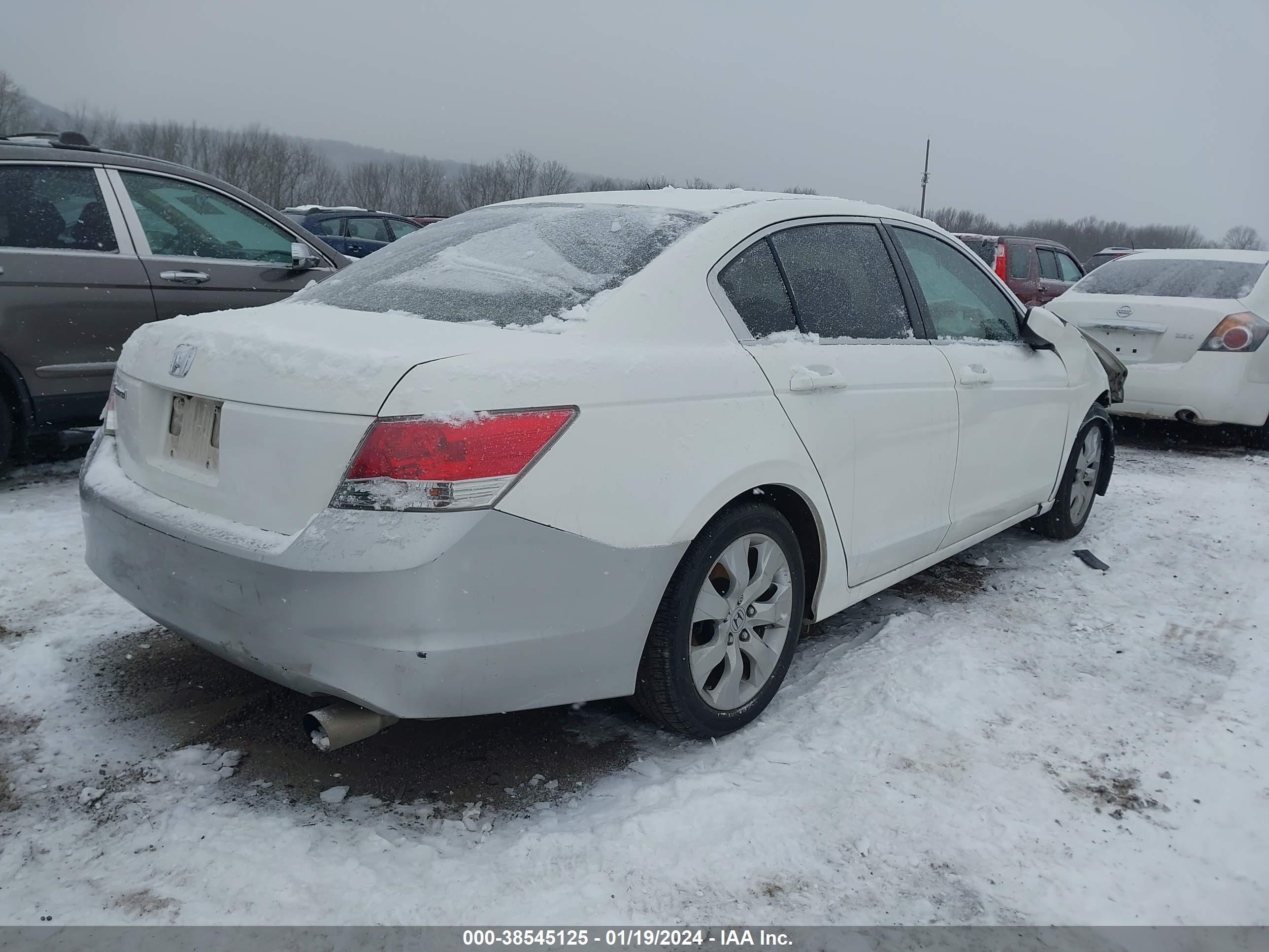 Photo 3 VIN: 1HGCP267X9A176765 - HONDA ACCORD 