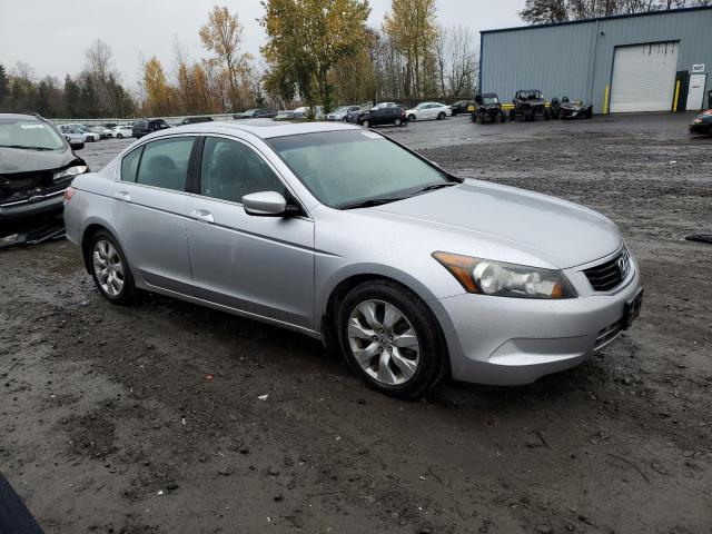 Photo 3 VIN: 1HGCP26808A000279 - HONDA ACCORD 