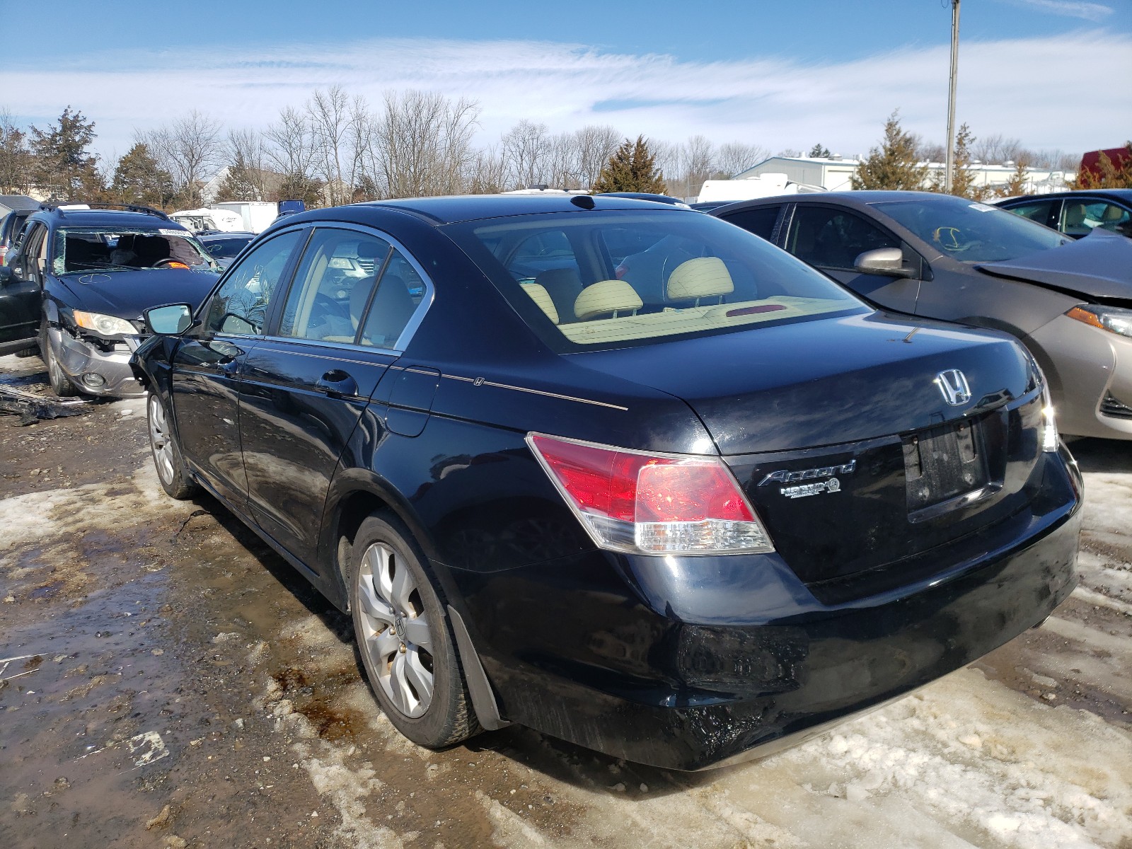 Photo 2 VIN: 1HGCP26808A061857 - HONDA ACCORD EXL 