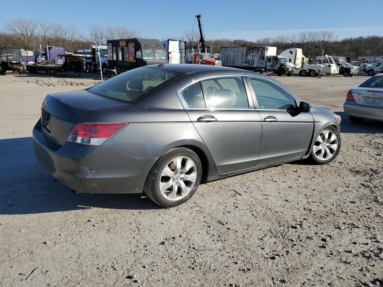 Photo 2 VIN: 1HGCP26809A071676 - HONDA ACCORD 