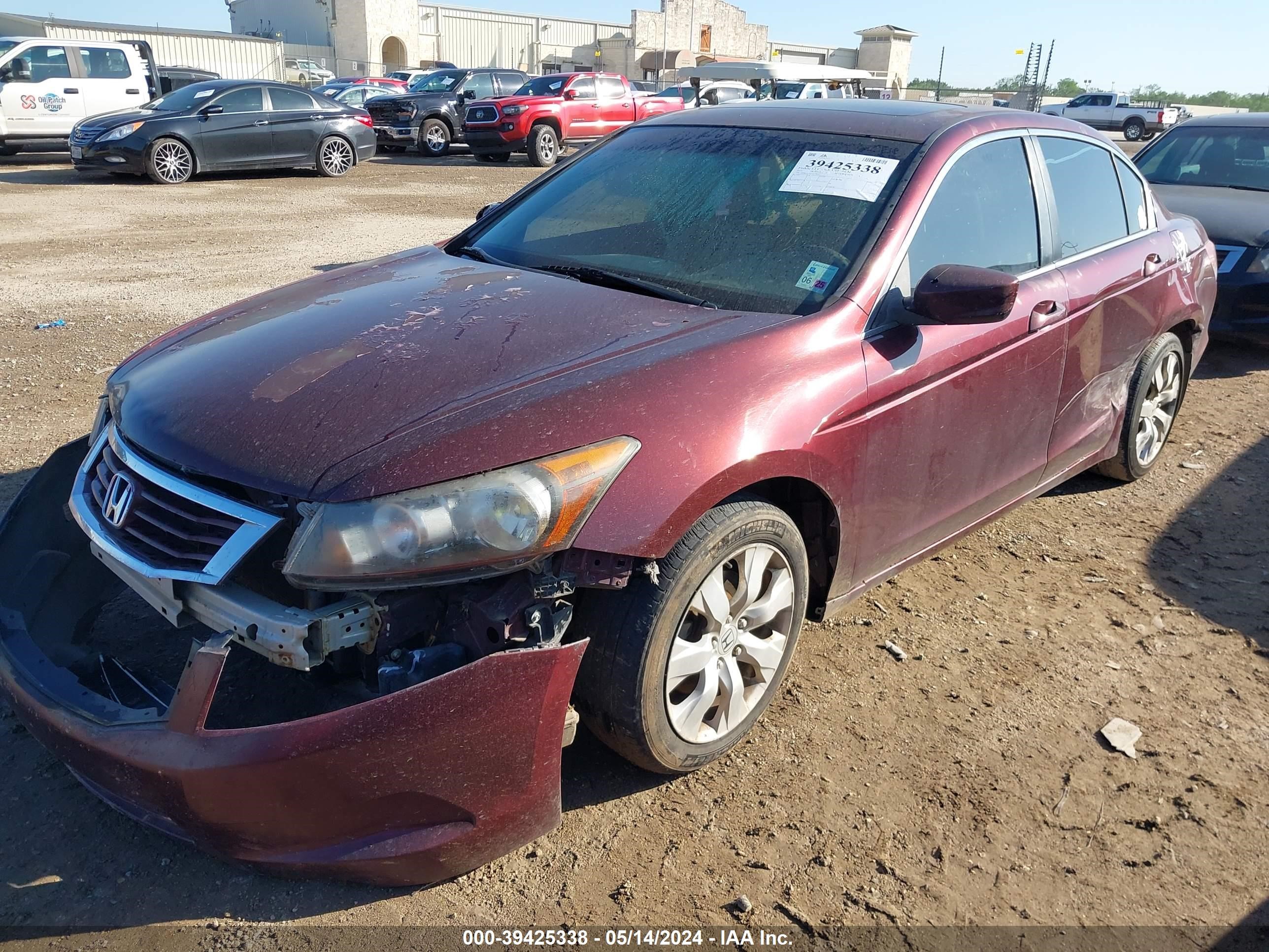 Photo 1 VIN: 1HGCP26809A174886 - HONDA ACCORD 