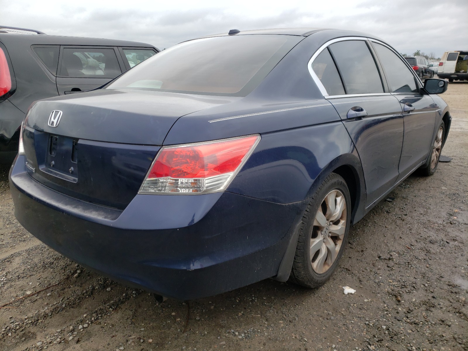 Photo 3 VIN: 1HGCP26818A096276 - HONDA ACCORD EXL 