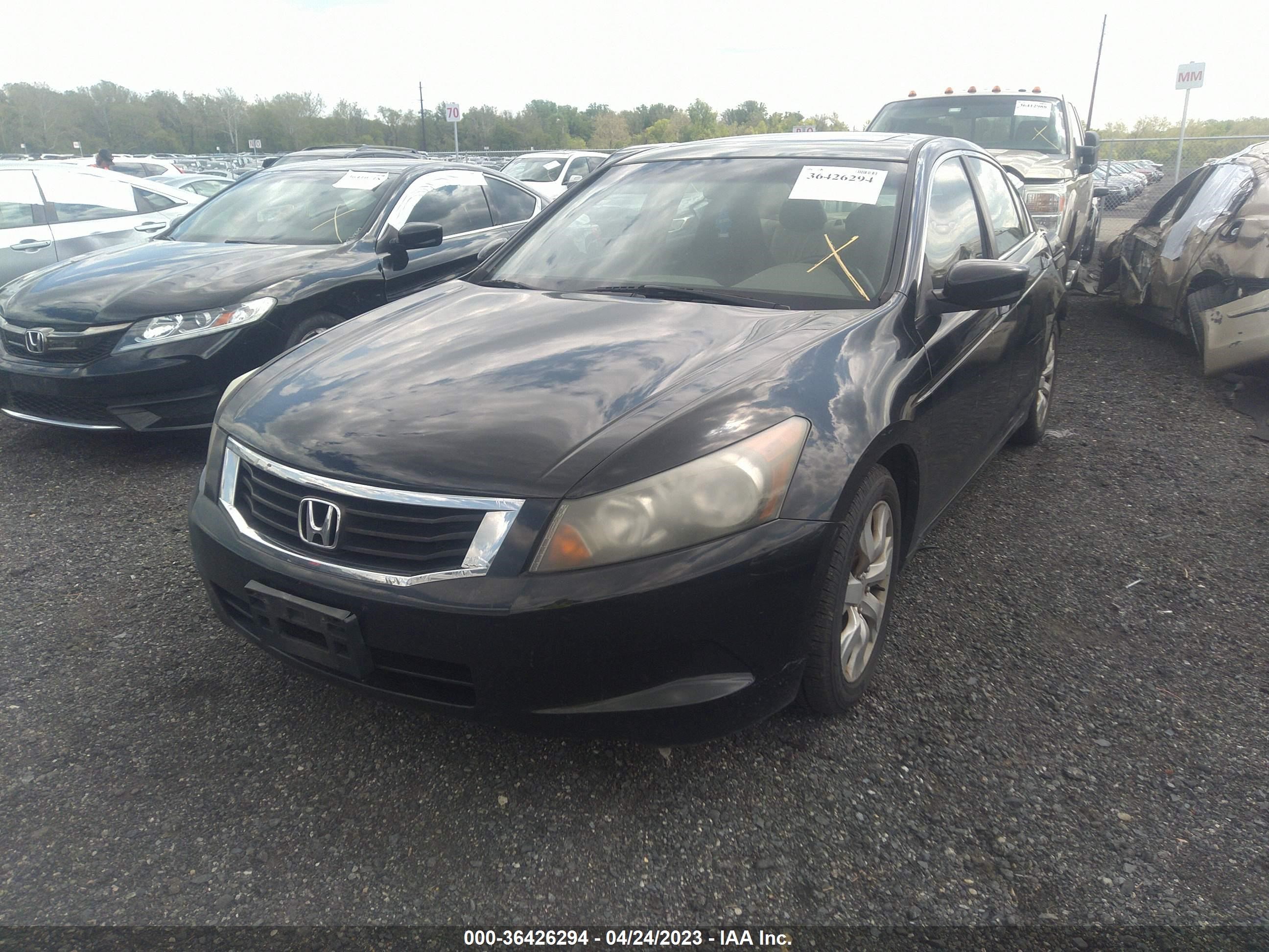 Photo 1 VIN: 1HGCP26819A028786 - HONDA ACCORD 