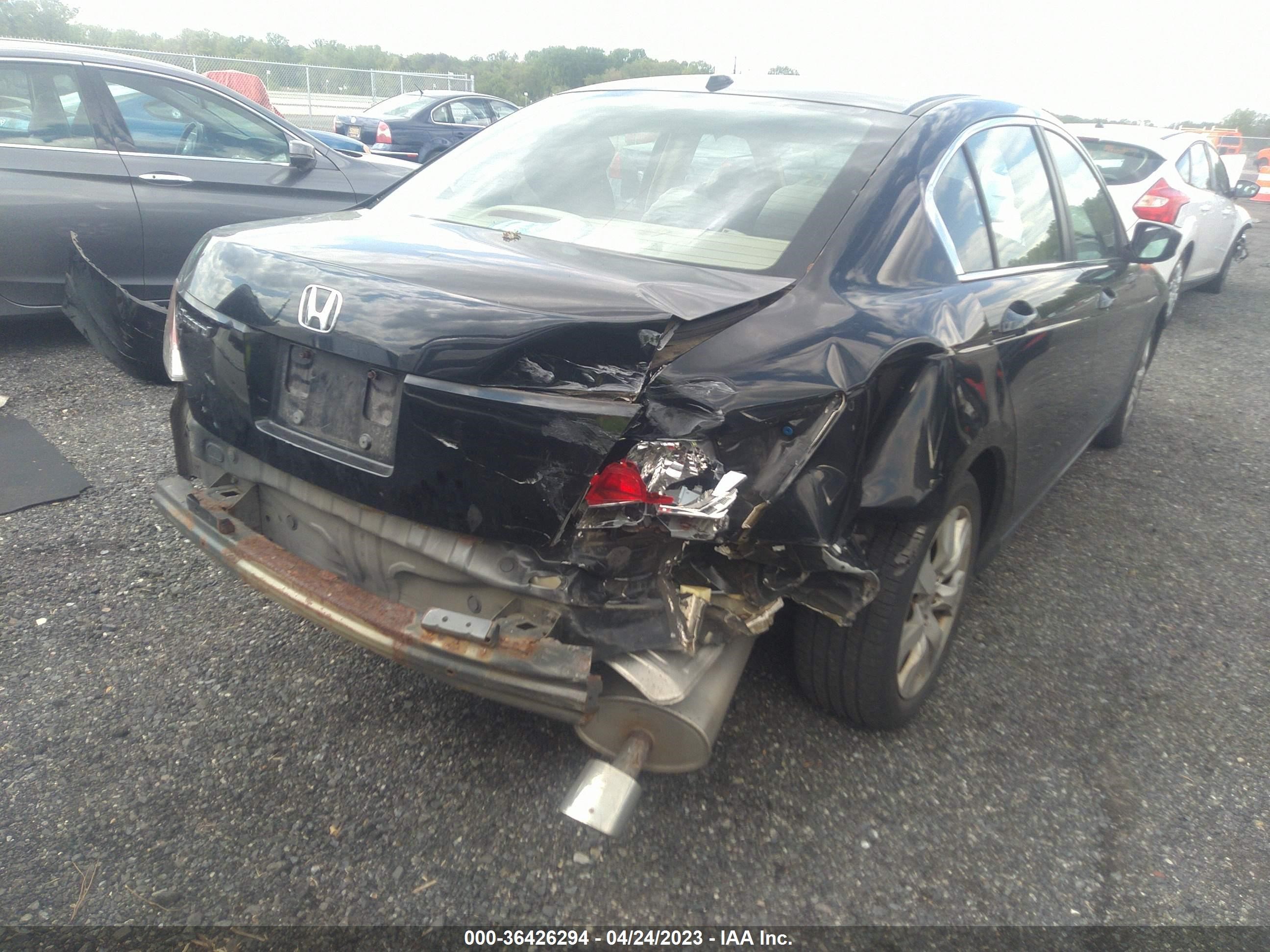 Photo 3 VIN: 1HGCP26819A028786 - HONDA ACCORD 