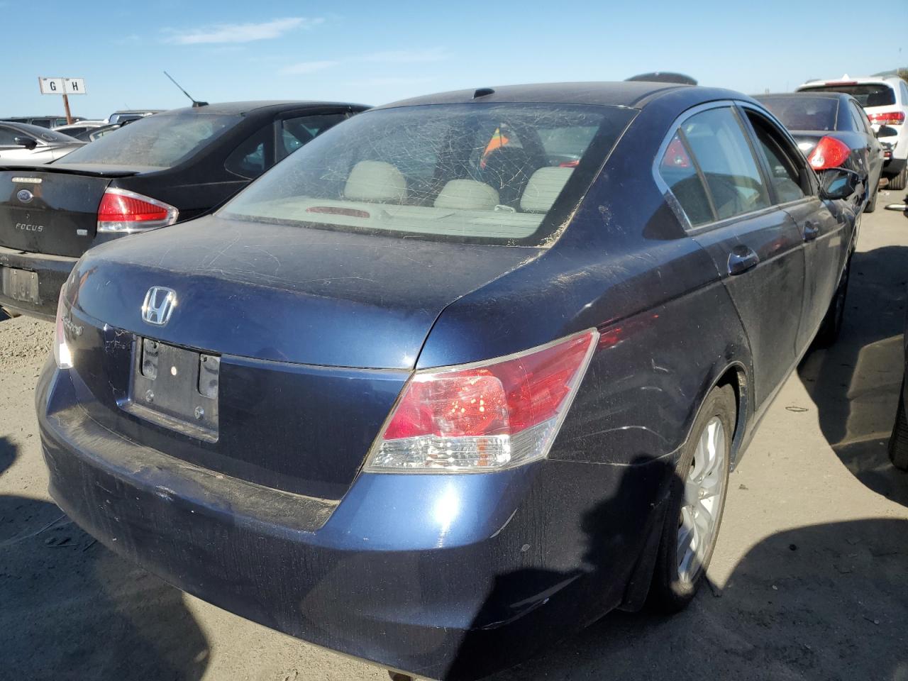 Photo 2 VIN: 1HGCP26828A084797 - HONDA ACCORD 