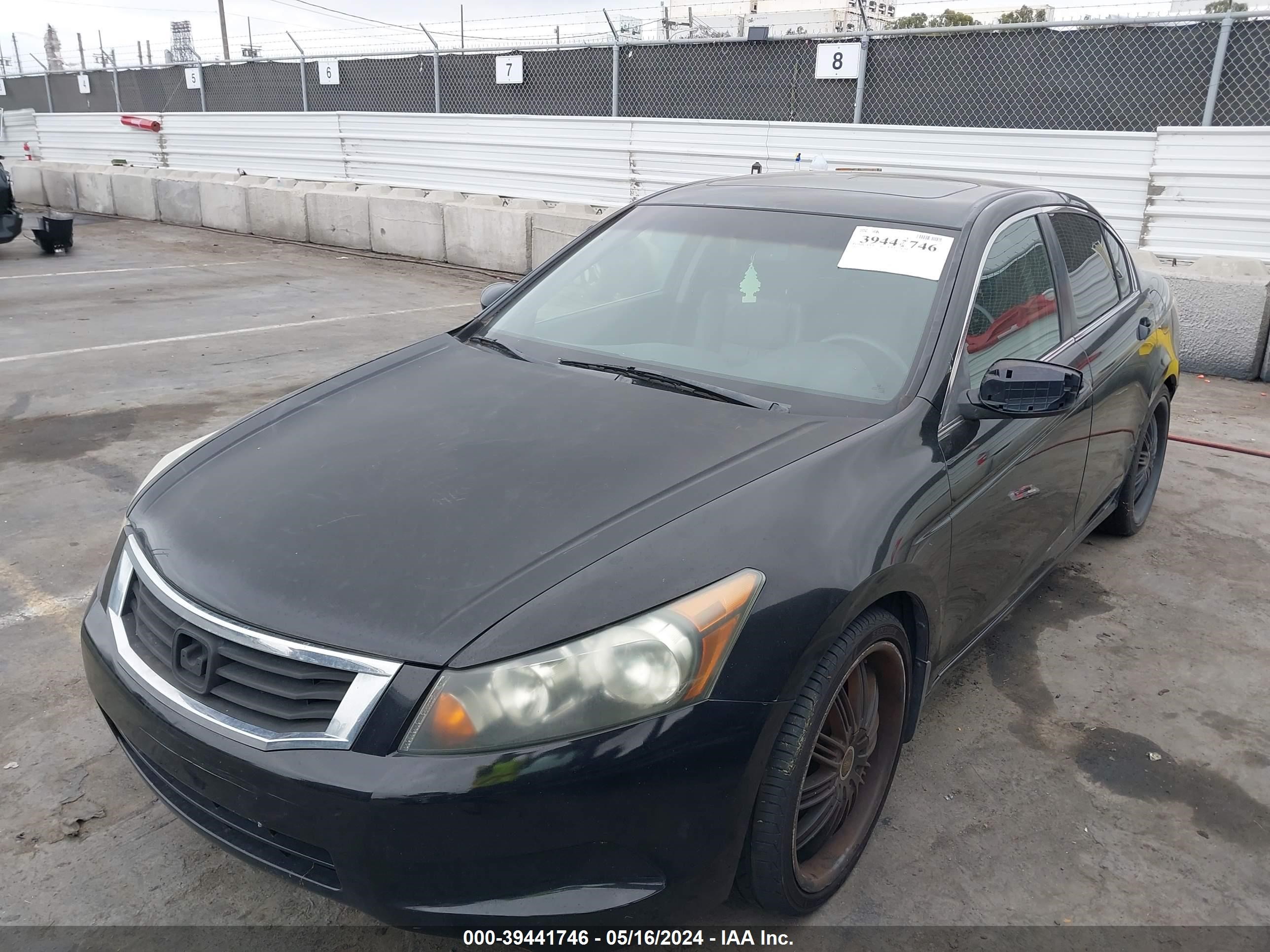 Photo 1 VIN: 1HGCP26829A013620 - HONDA ACCORD 