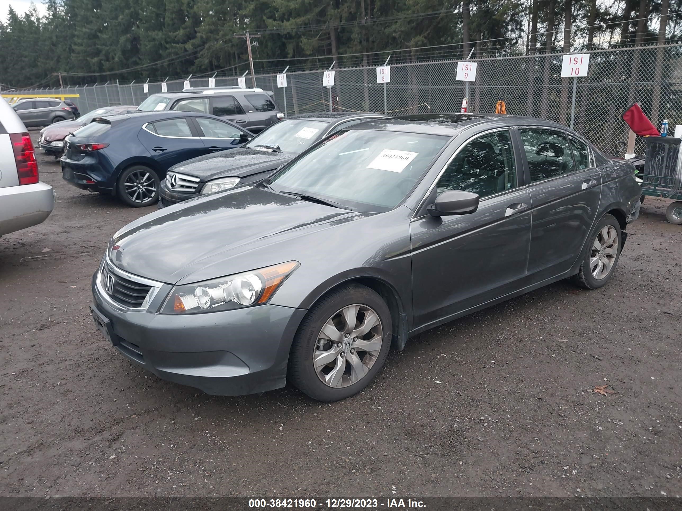 Photo 1 VIN: 1HGCP26829A025699 - HONDA ACCORD 