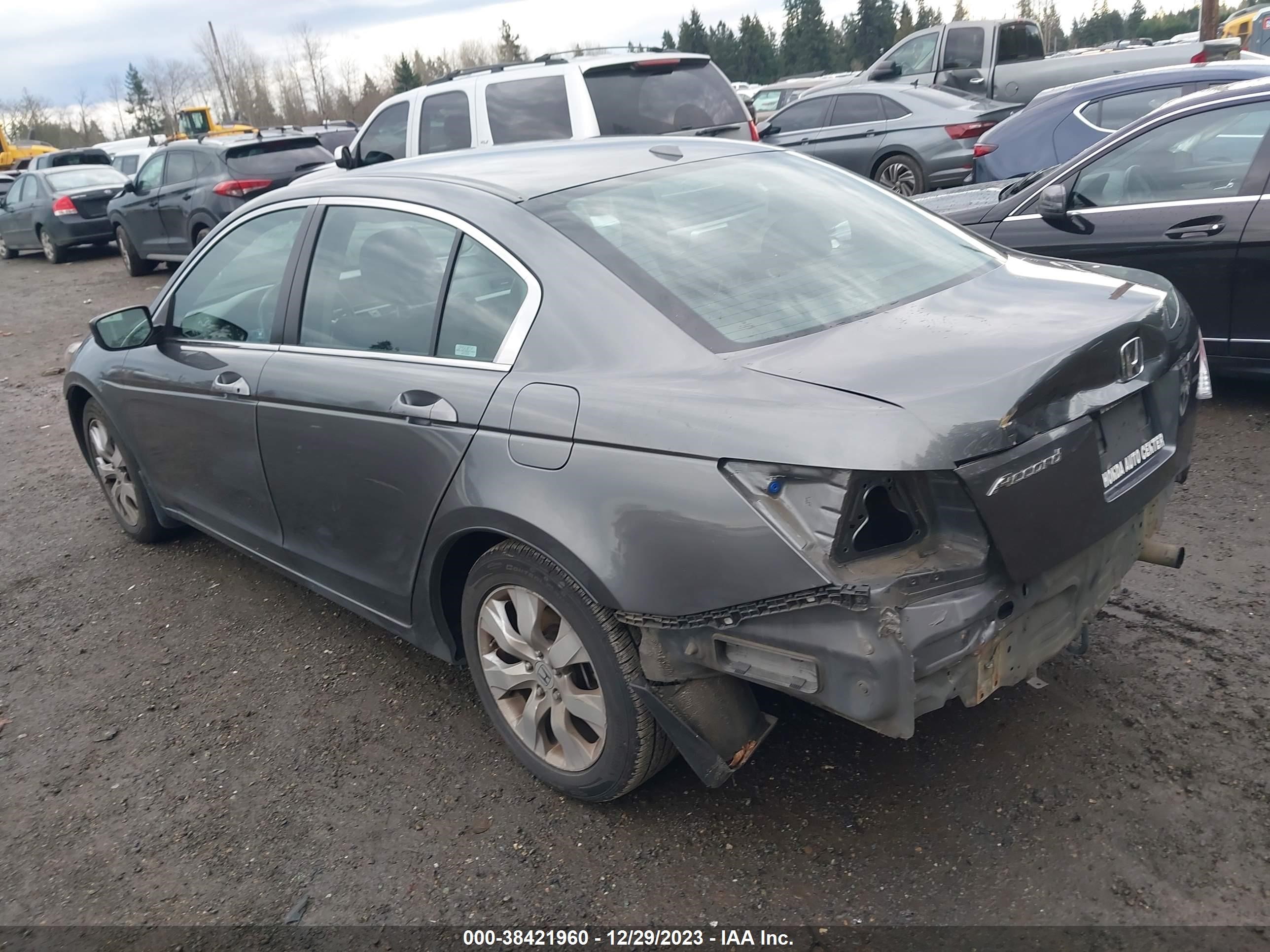 Photo 2 VIN: 1HGCP26829A025699 - HONDA ACCORD 