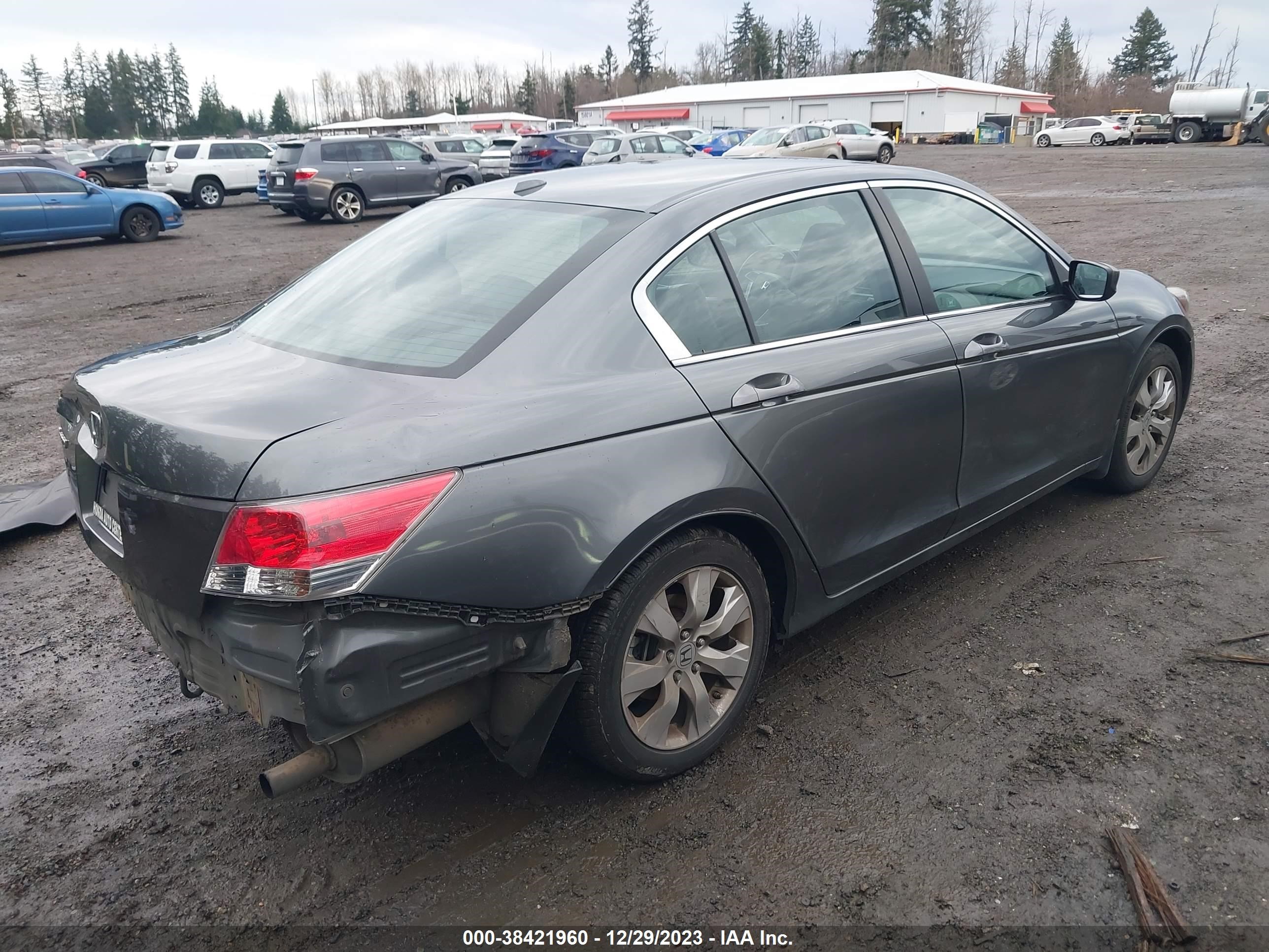 Photo 3 VIN: 1HGCP26829A025699 - HONDA ACCORD 