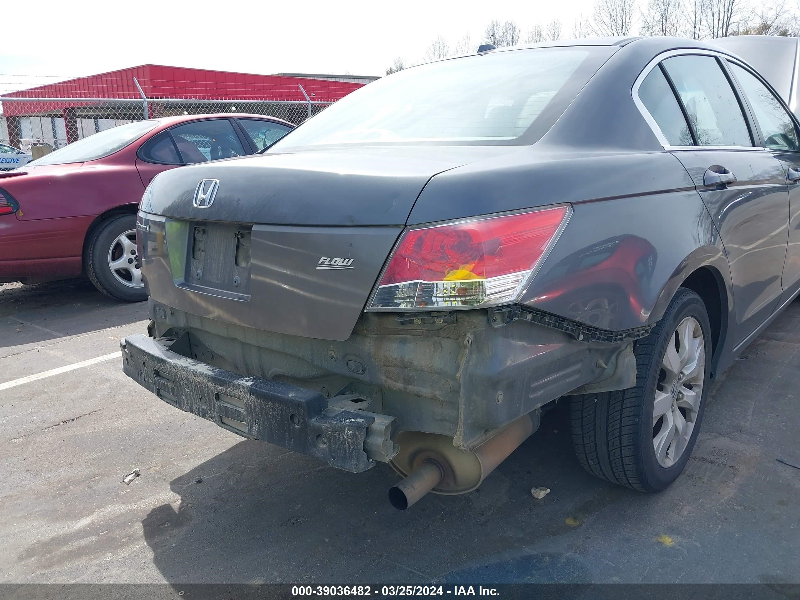 Photo 12 VIN: 1HGCP26829A071646 - HONDA ACCORD 