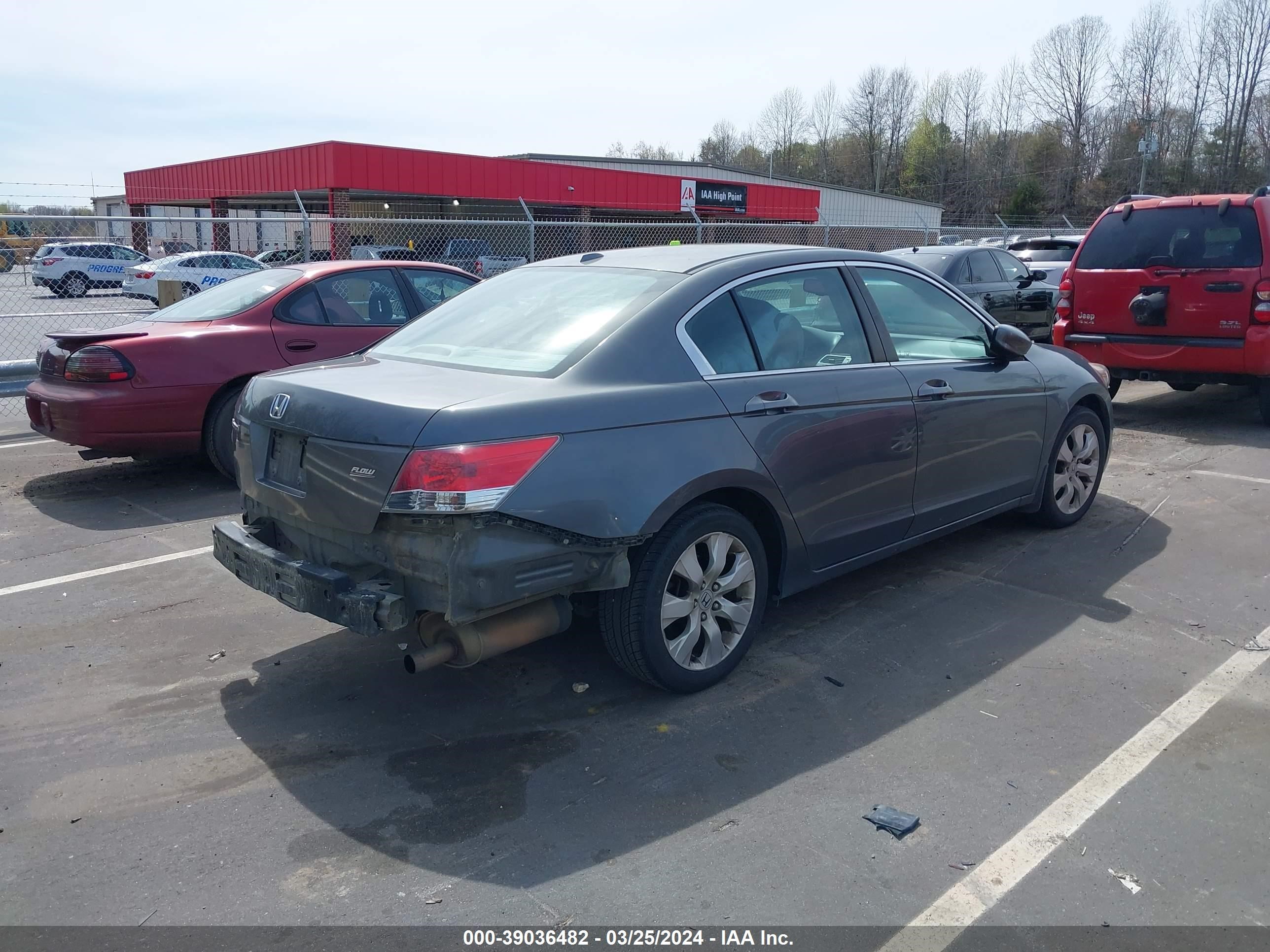 Photo 3 VIN: 1HGCP26829A071646 - HONDA ACCORD 