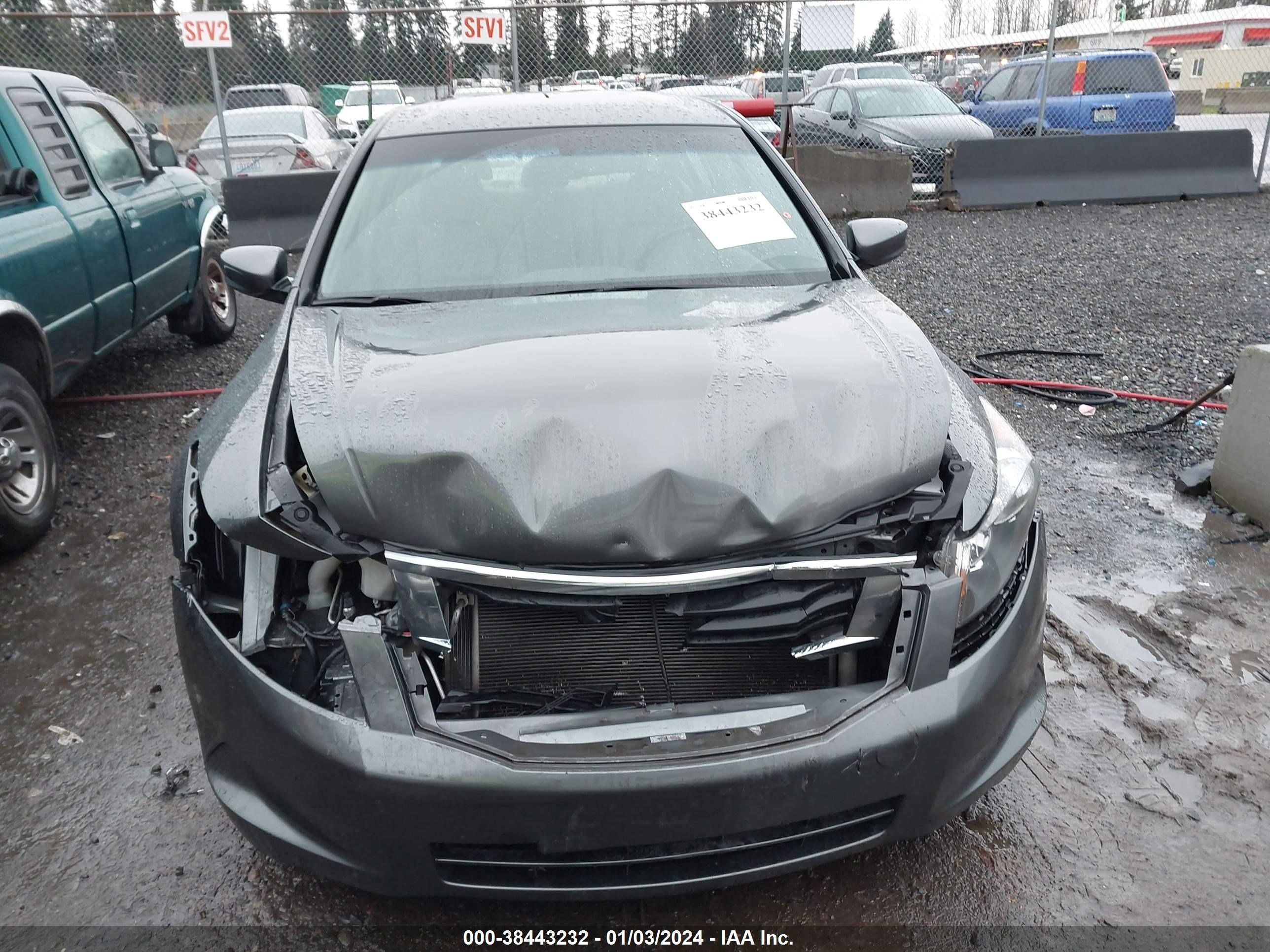 Photo 12 VIN: 1HGCP26829A084915 - HONDA ACCORD 