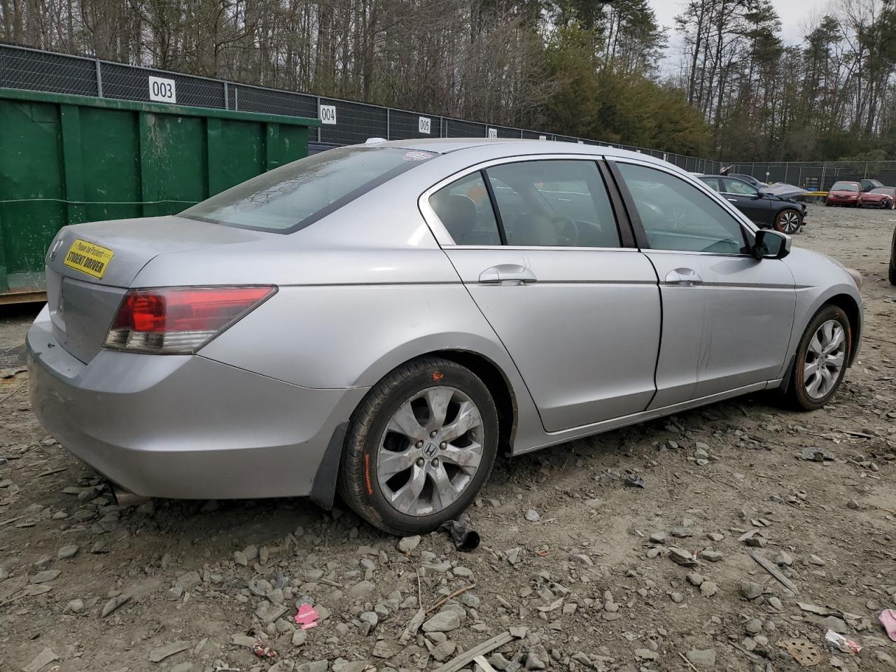 Photo 2 VIN: 1HGCP26838A022728 - HONDA ACCORD 