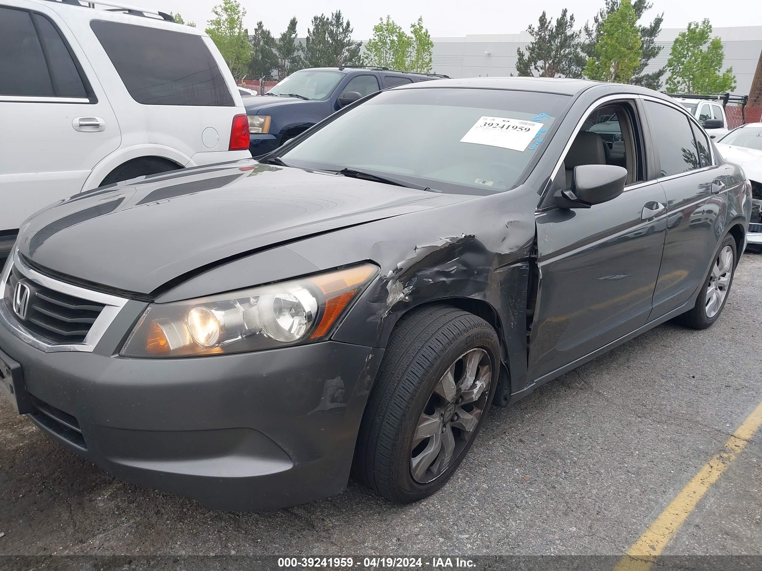 Photo 5 VIN: 1HGCP26838A064476 - HONDA ACCORD 