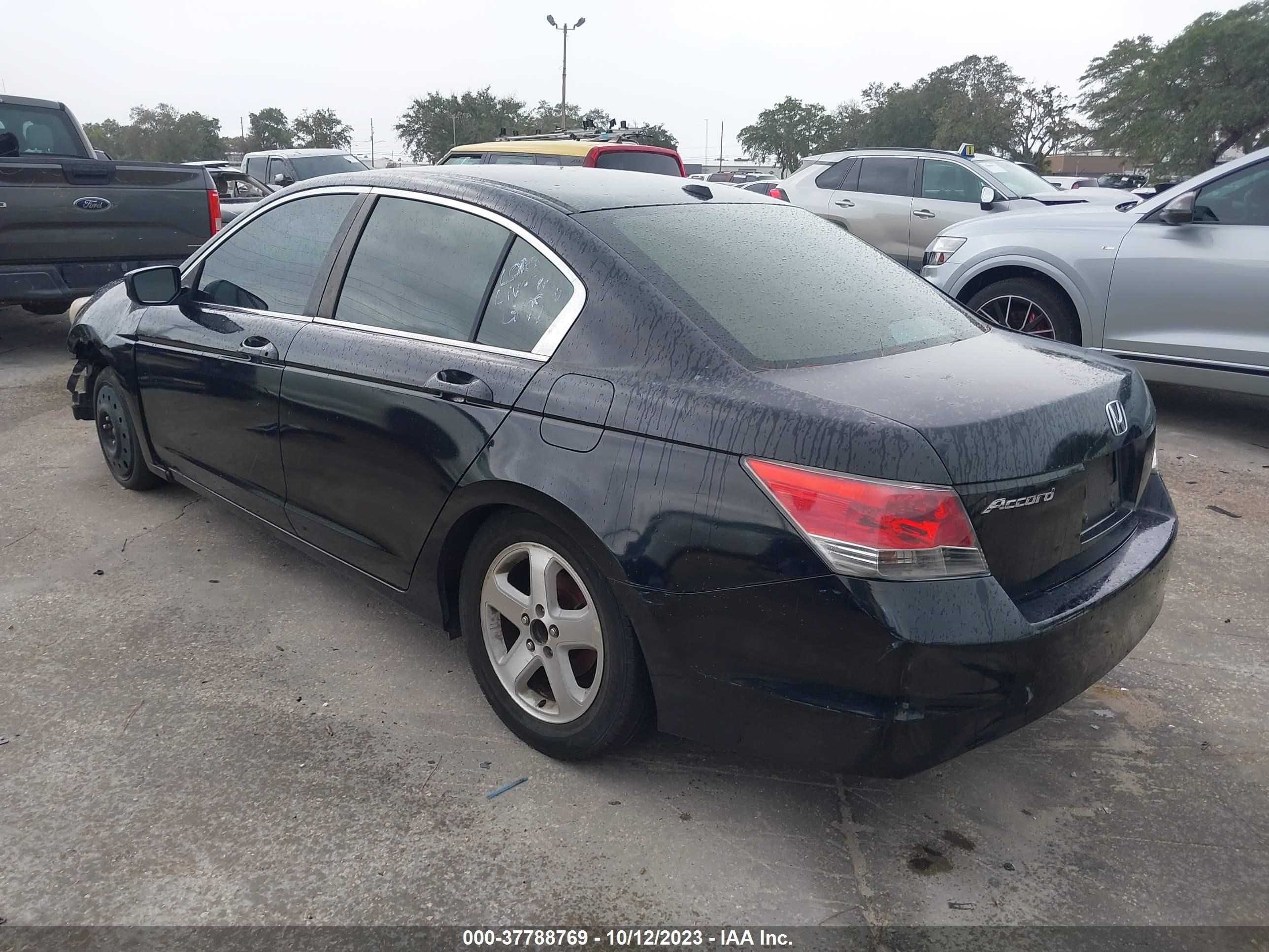 Photo 2 VIN: 1HGCP26849A035554 - HONDA ACCORD 