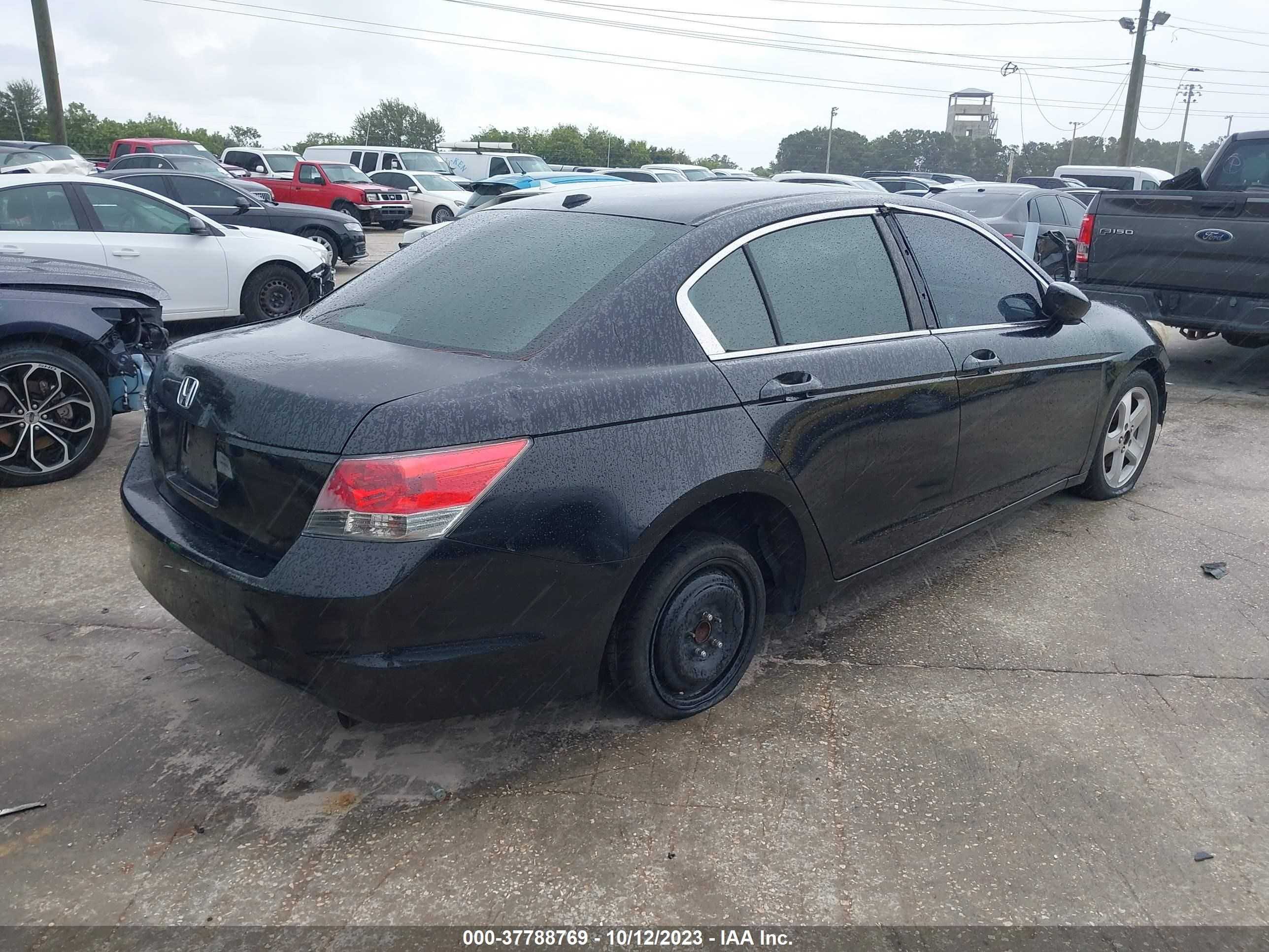 Photo 3 VIN: 1HGCP26849A035554 - HONDA ACCORD 