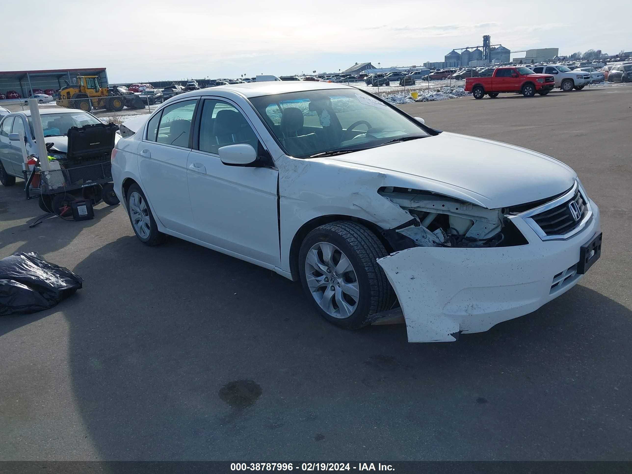 Photo 0 VIN: 1HGCP26849A040432 - HONDA ACCORD 